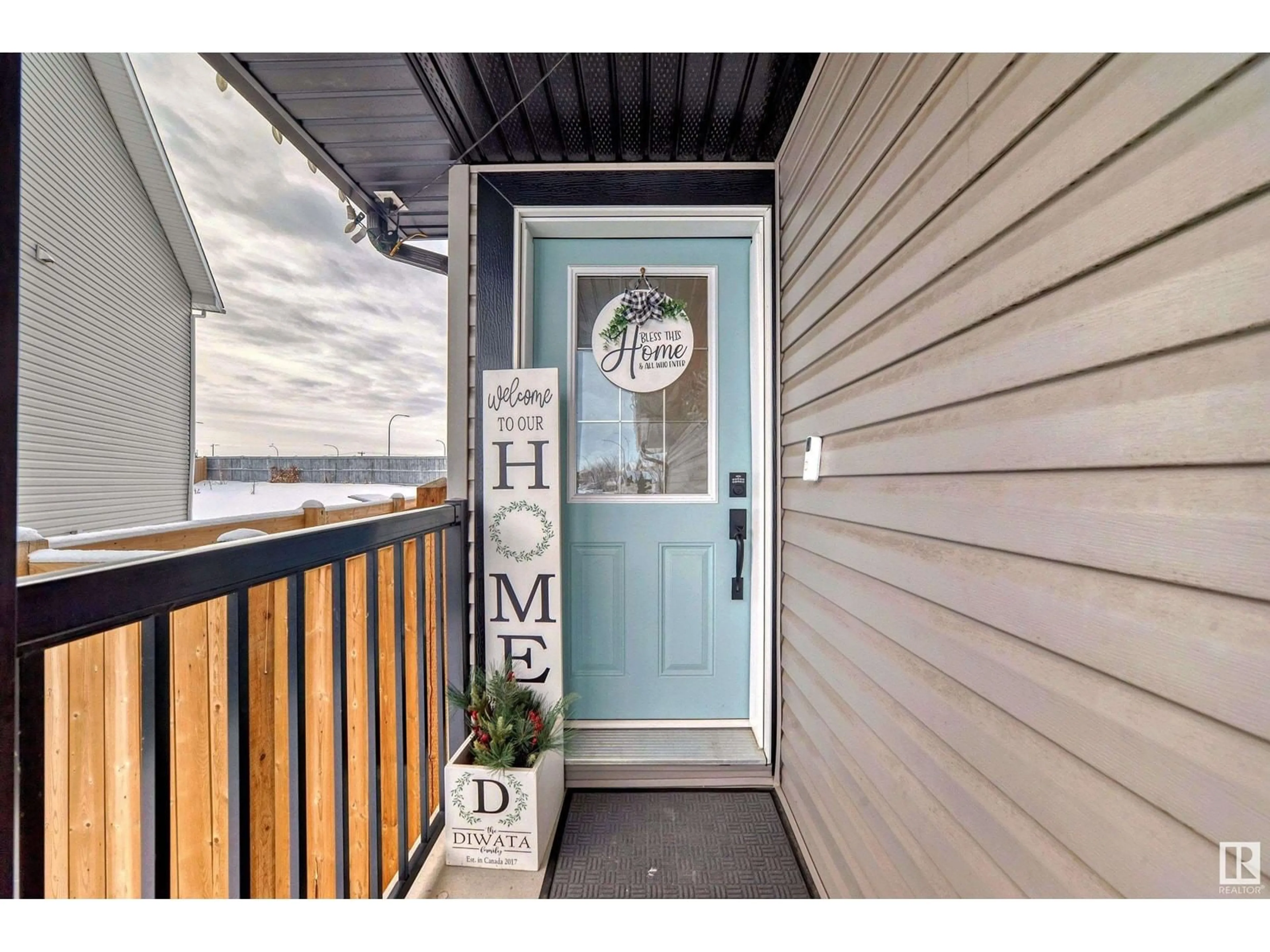 Indoor entryway for 138 RADCLIFFE WD, Fort Saskatchewan Alberta T8L0S9