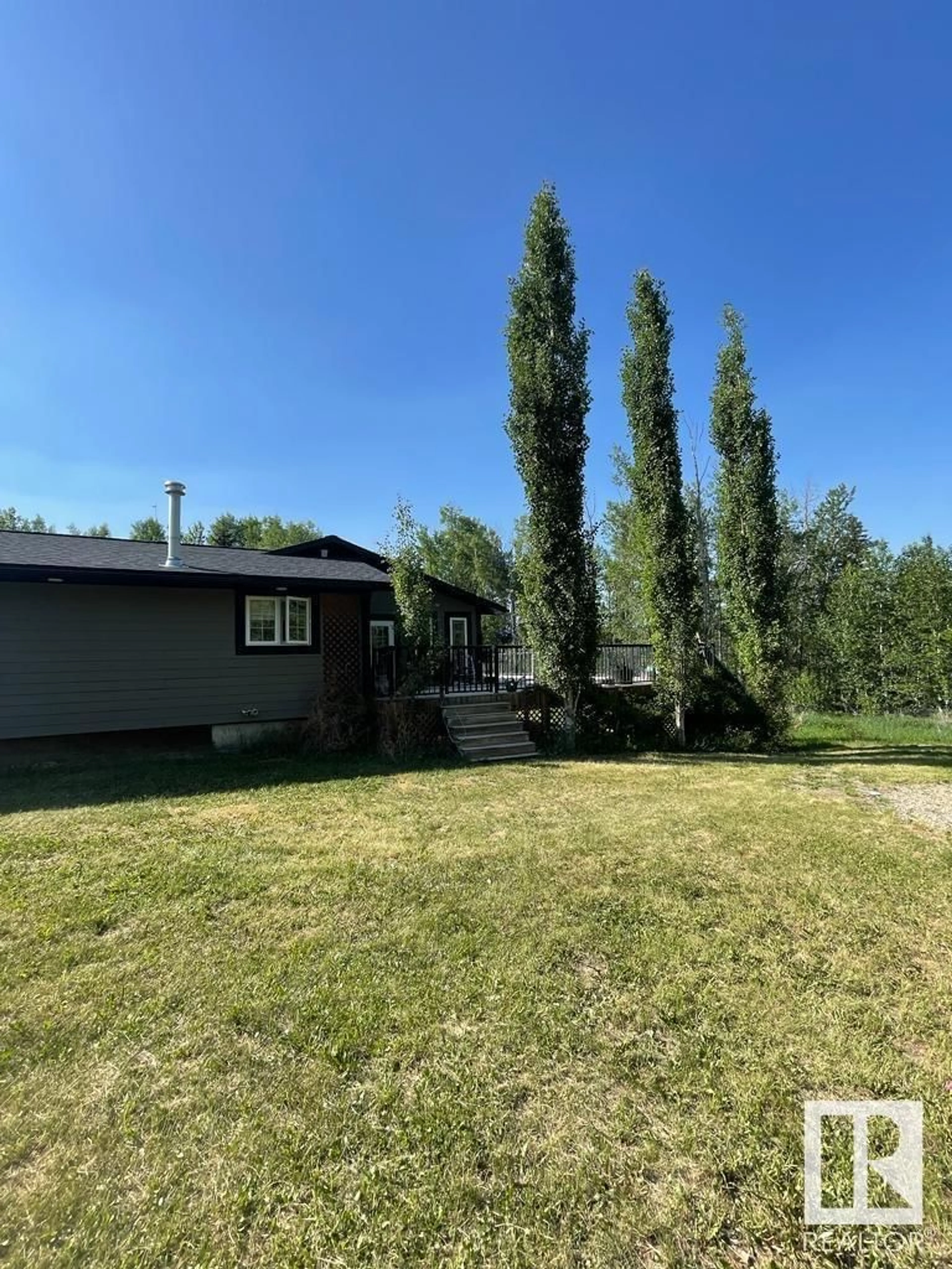 A pic from outside/outdoor area/front of a property/back of a property/a pic from drone, unknown for #19 49321 - RR72, Rural Brazeau County Alberta T7A2A2