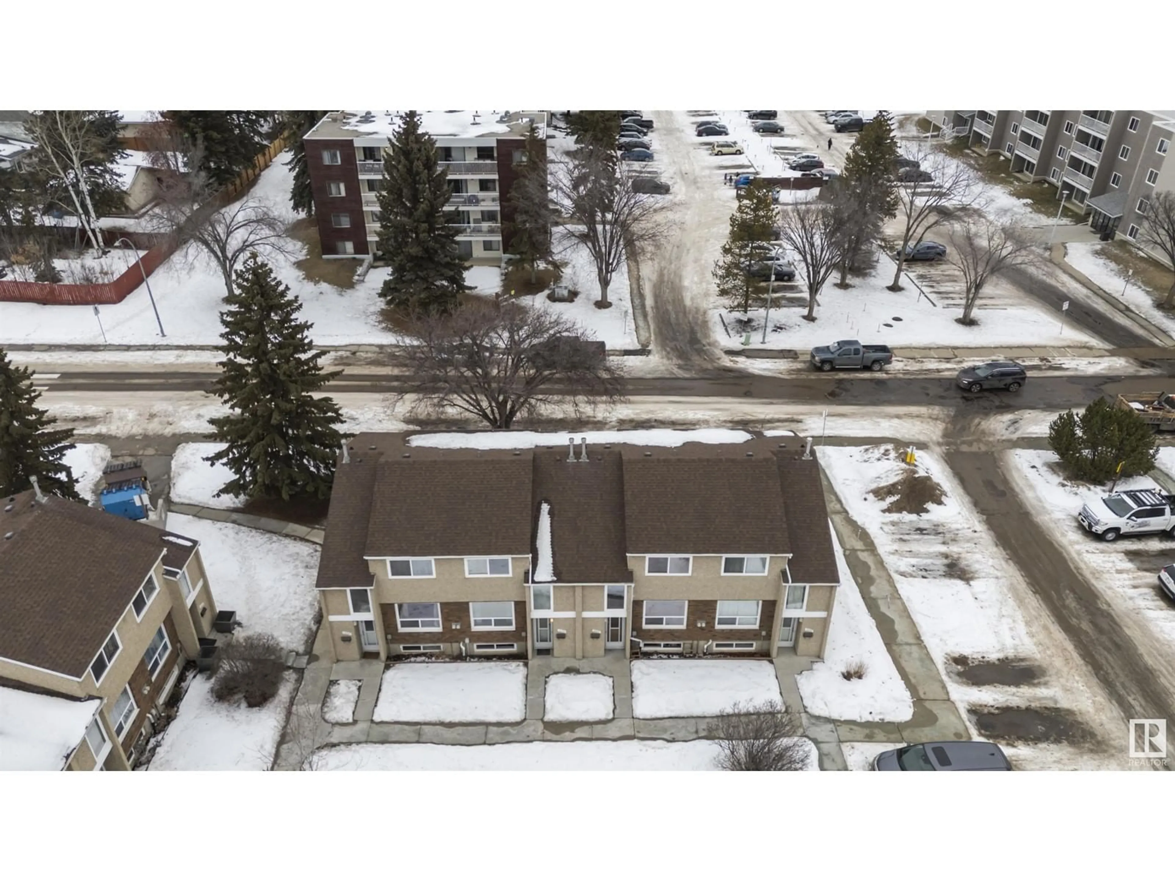 A pic from outside/outdoor area/front of a property/back of a property/a pic from drone, street for 18349 93 AV NW, Edmonton Alberta T5T1V2