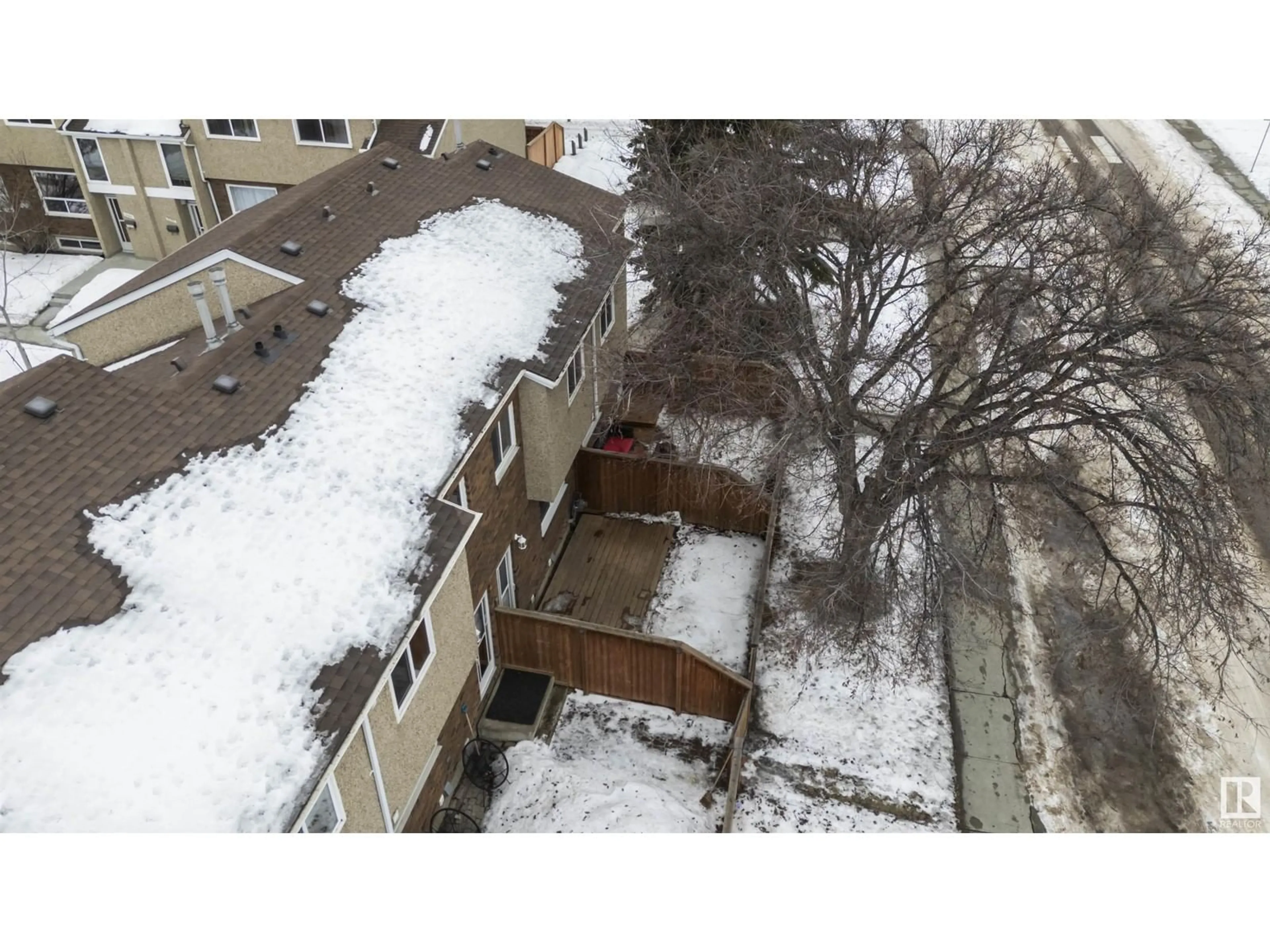 A pic from outside/outdoor area/front of a property/back of a property/a pic from drone, city buildings view from balcony for 18349 93 AV NW, Edmonton Alberta T5T1V2