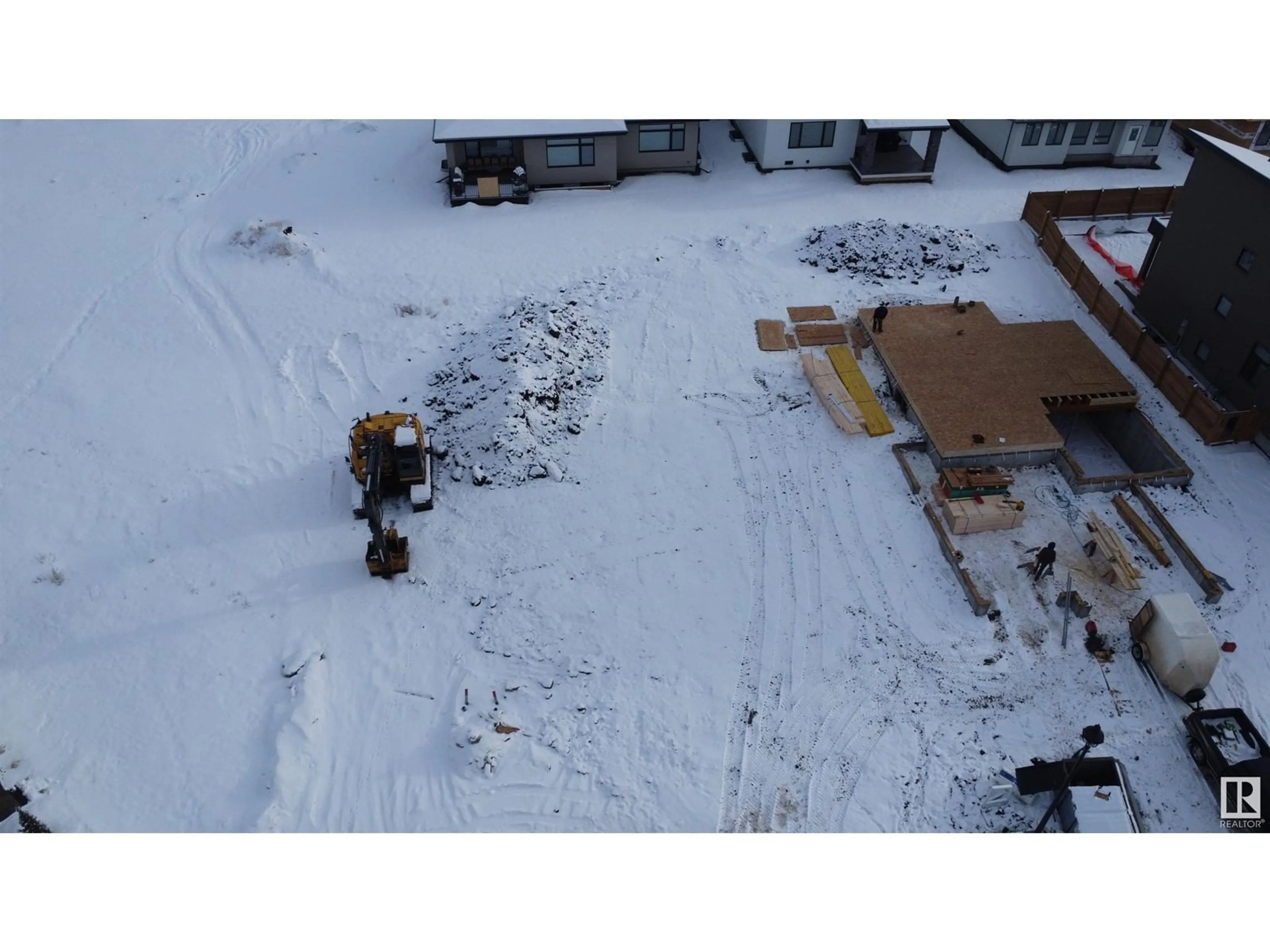 A pic from outside/outdoor area/front of a property/back of a property/a pic from drone, building for #115 25122 STURGEON RD, Rural Sturgeon County Alberta T8T1S6