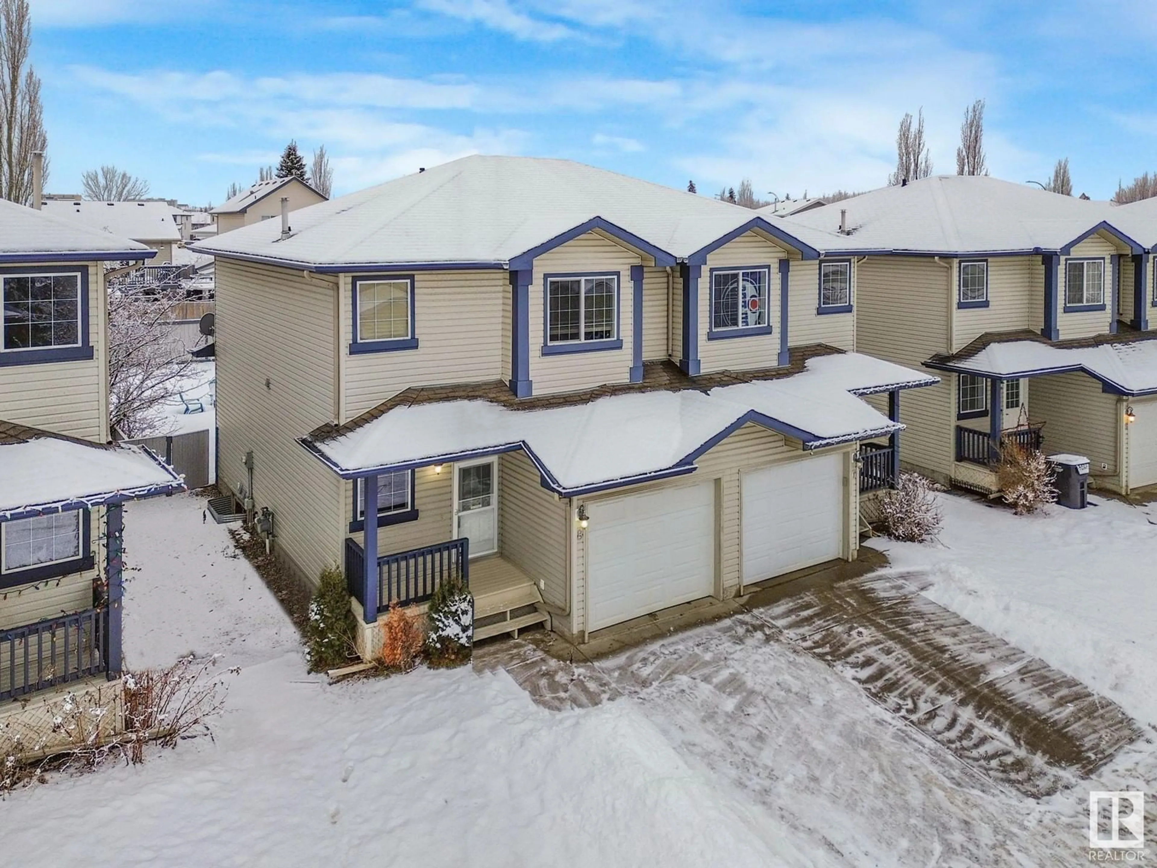 A pic from outside/outdoor area/front of a property/back of a property/a pic from drone, street for #8 324 HEATHERGLEN DR, Spruce Grove Alberta T7J4J4