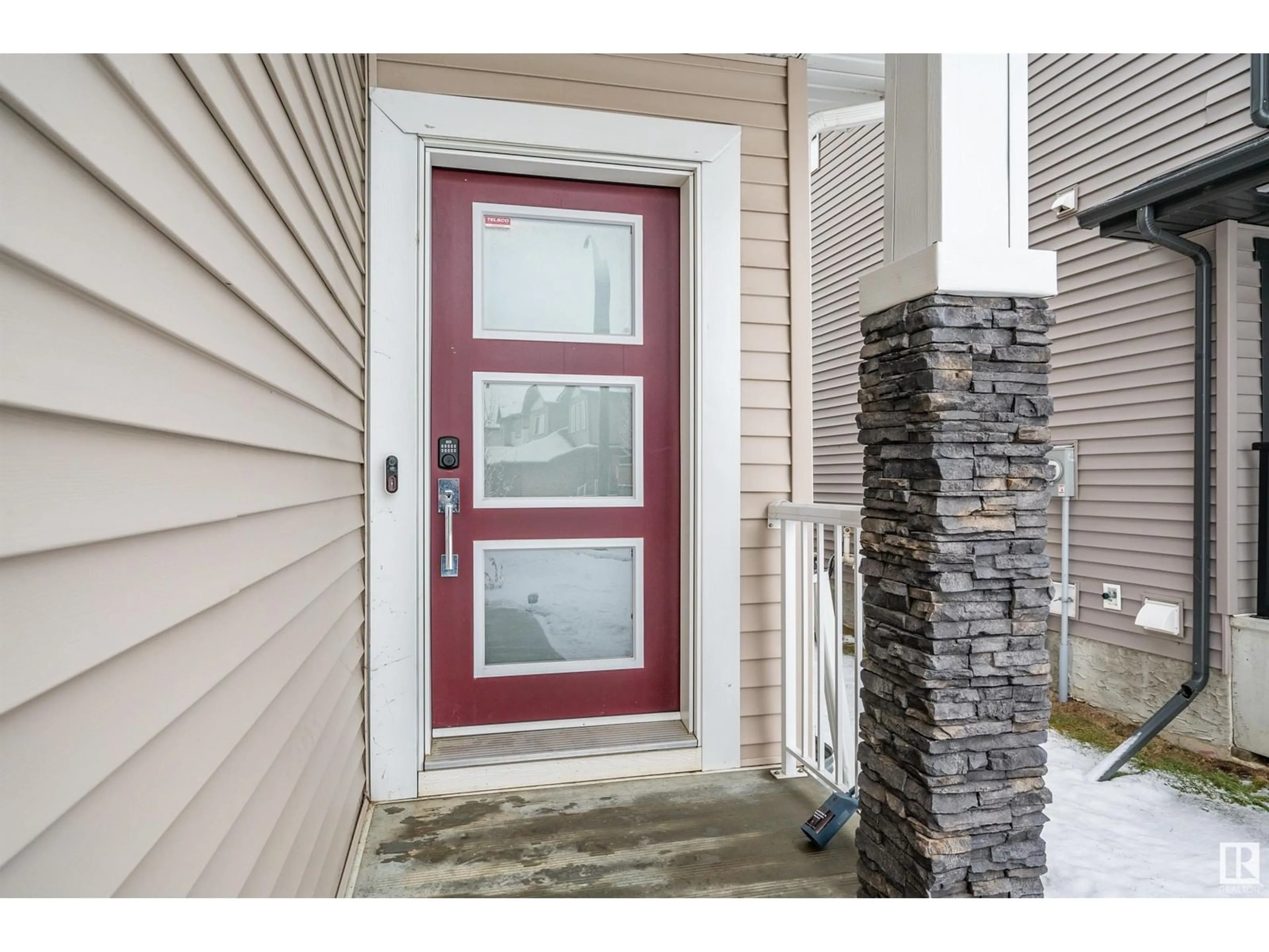 Indoor entryway for 1237 CALAHOO RD, Spruce Grove Alberta T7X0X8