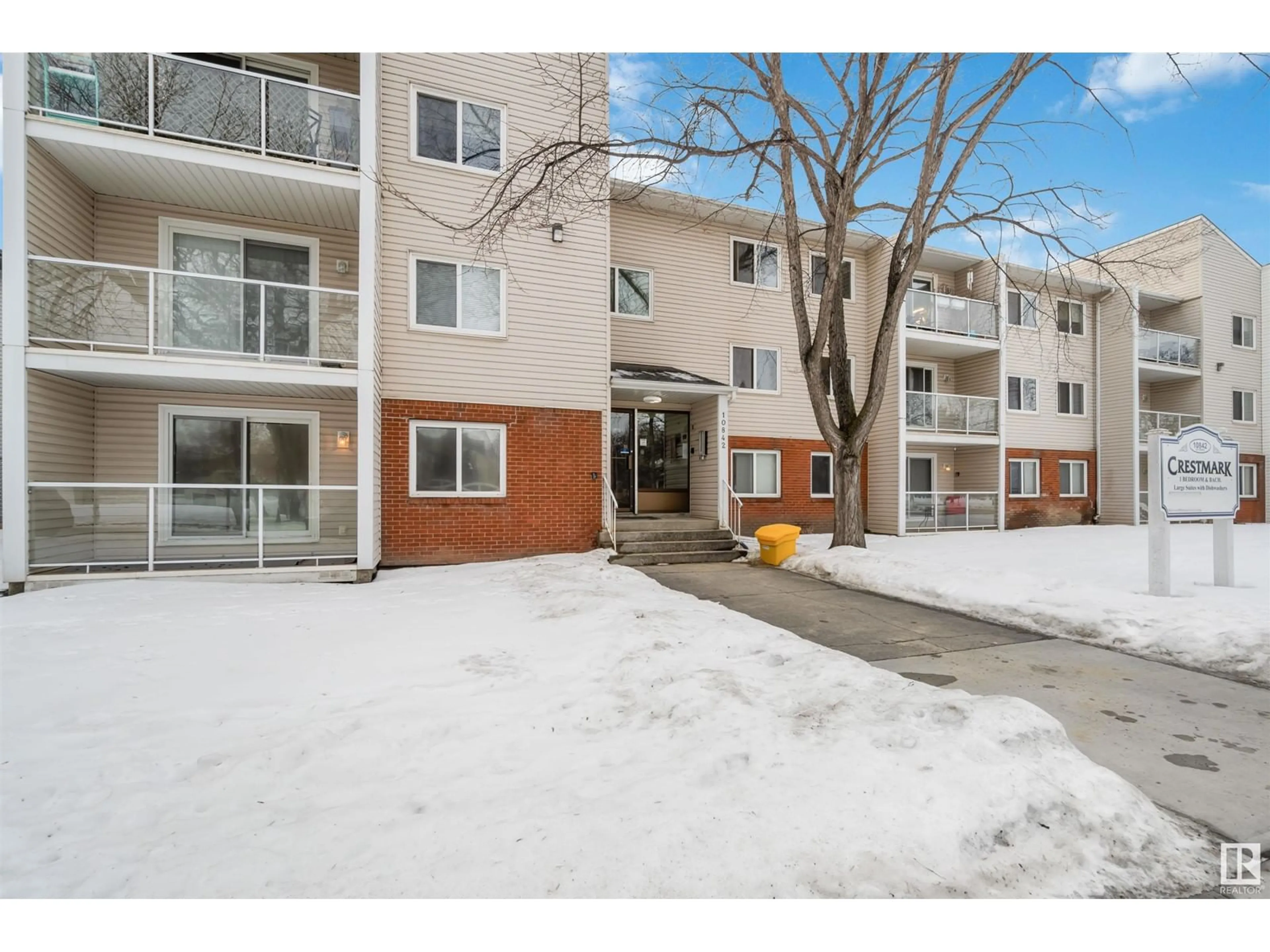 Patio, street for #304 10842 107 ST NW, Edmonton Alberta T5H2Z3