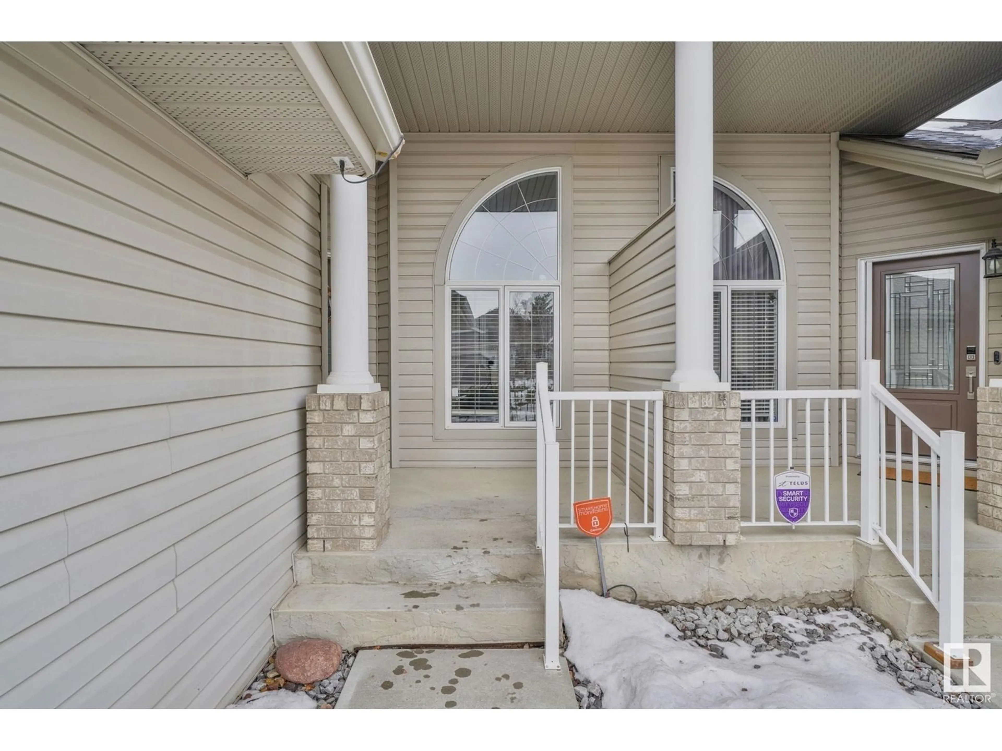 Indoor entryway for #38 55 Clarkdale DR, Sherwood Park Alberta T8H2J1