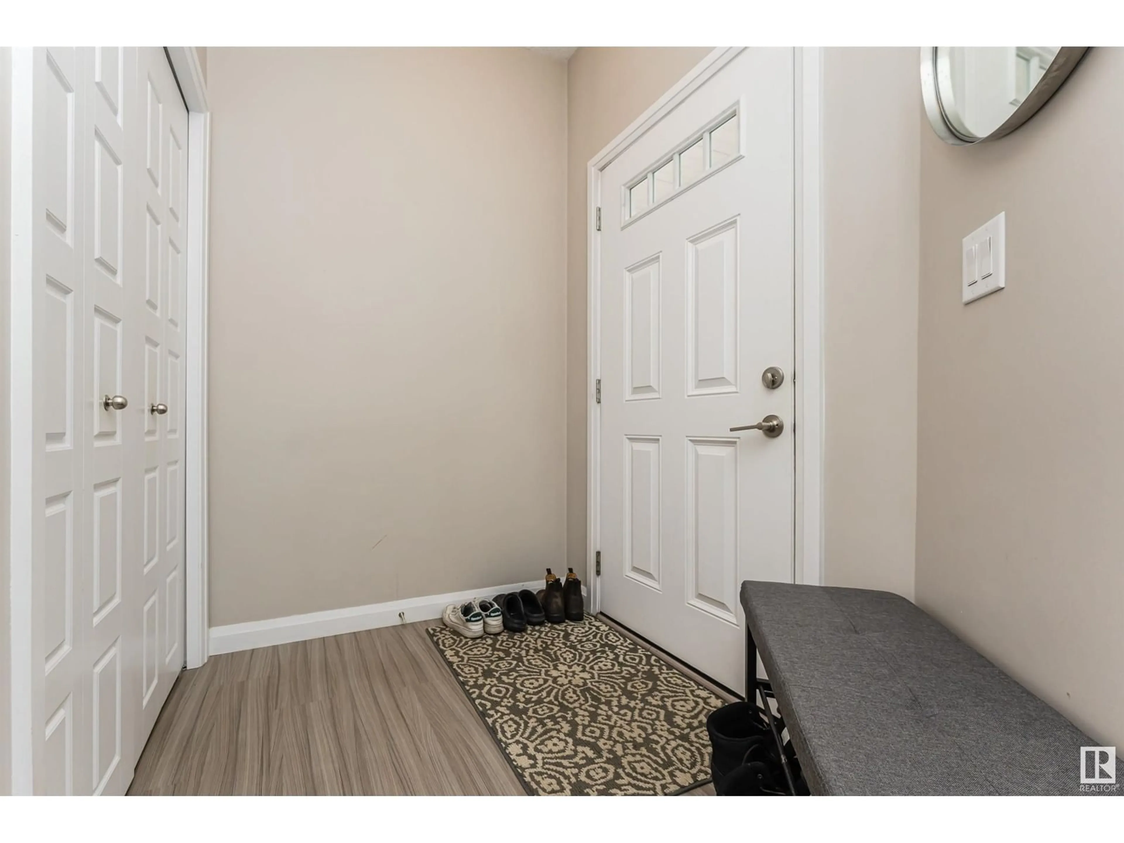 Indoor entryway for 3-3710 Allan DR SW SW, Edmonton Alberta T6W2C4