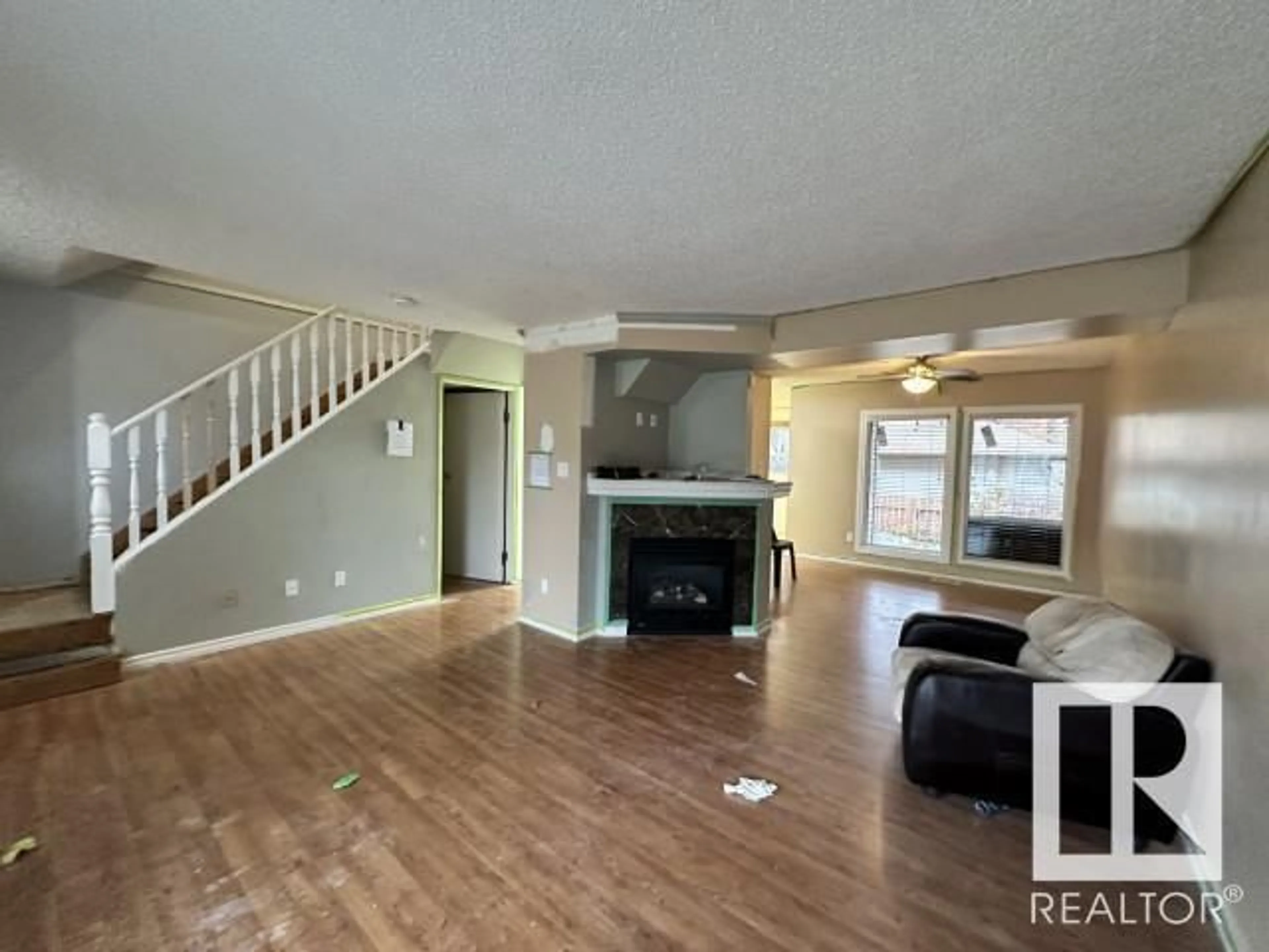 A pic of a room for #23 2020 105 ST NW, Edmonton Alberta T6J5J2