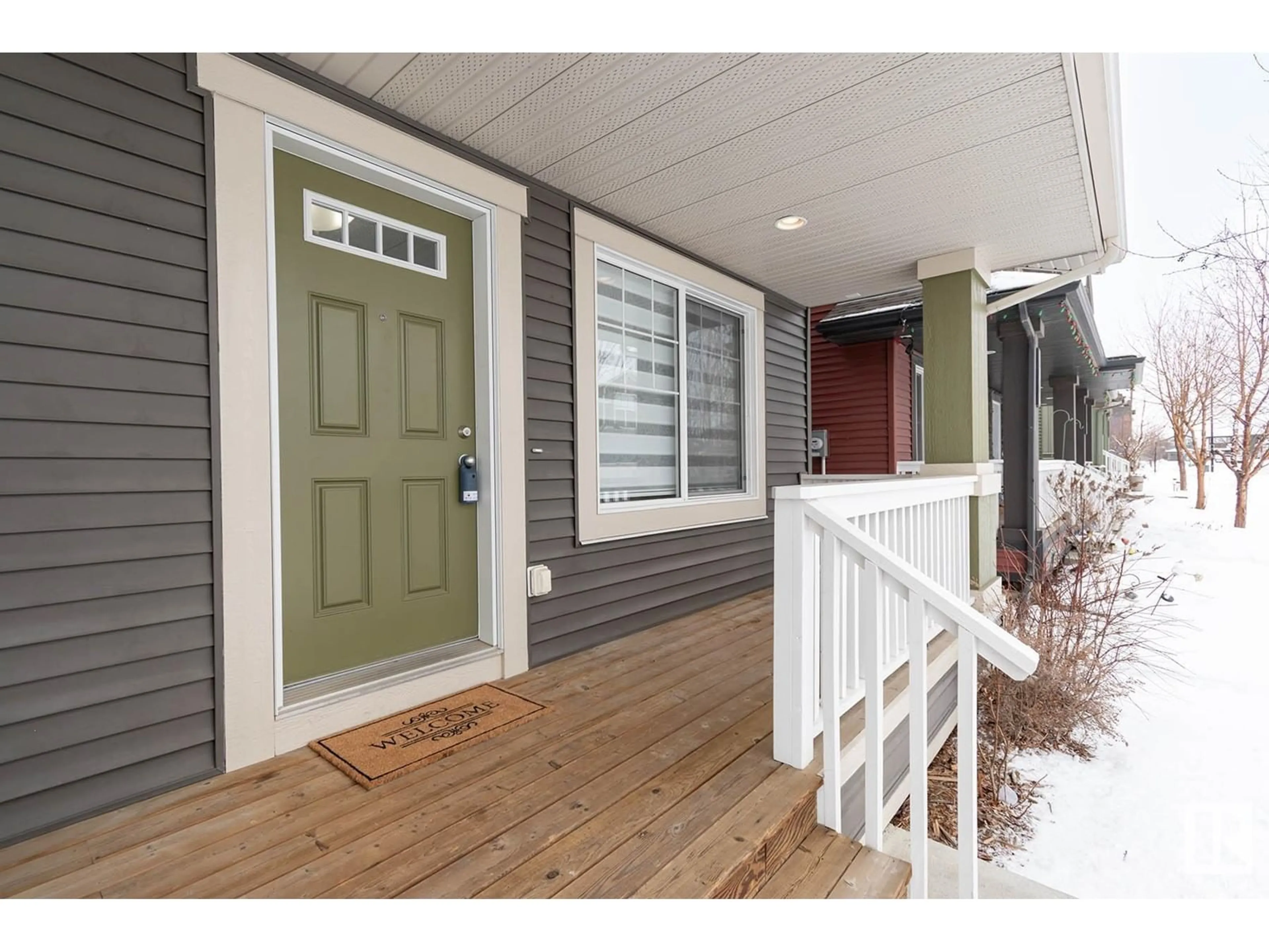 Indoor entryway for 483 ORCHARDS BV SW, Edmonton Alberta T6X2B7