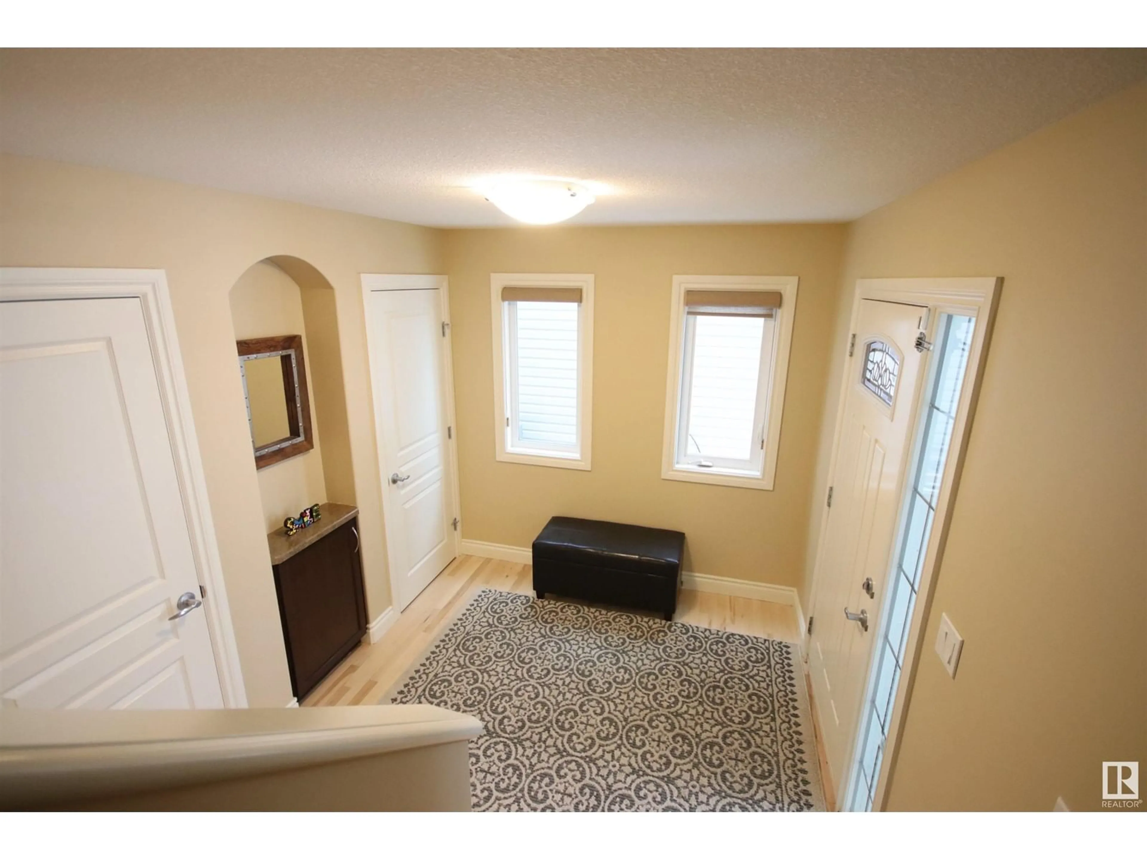 Indoor entryway for 725 173B ST SW, Edmonton Alberta T6W0N1