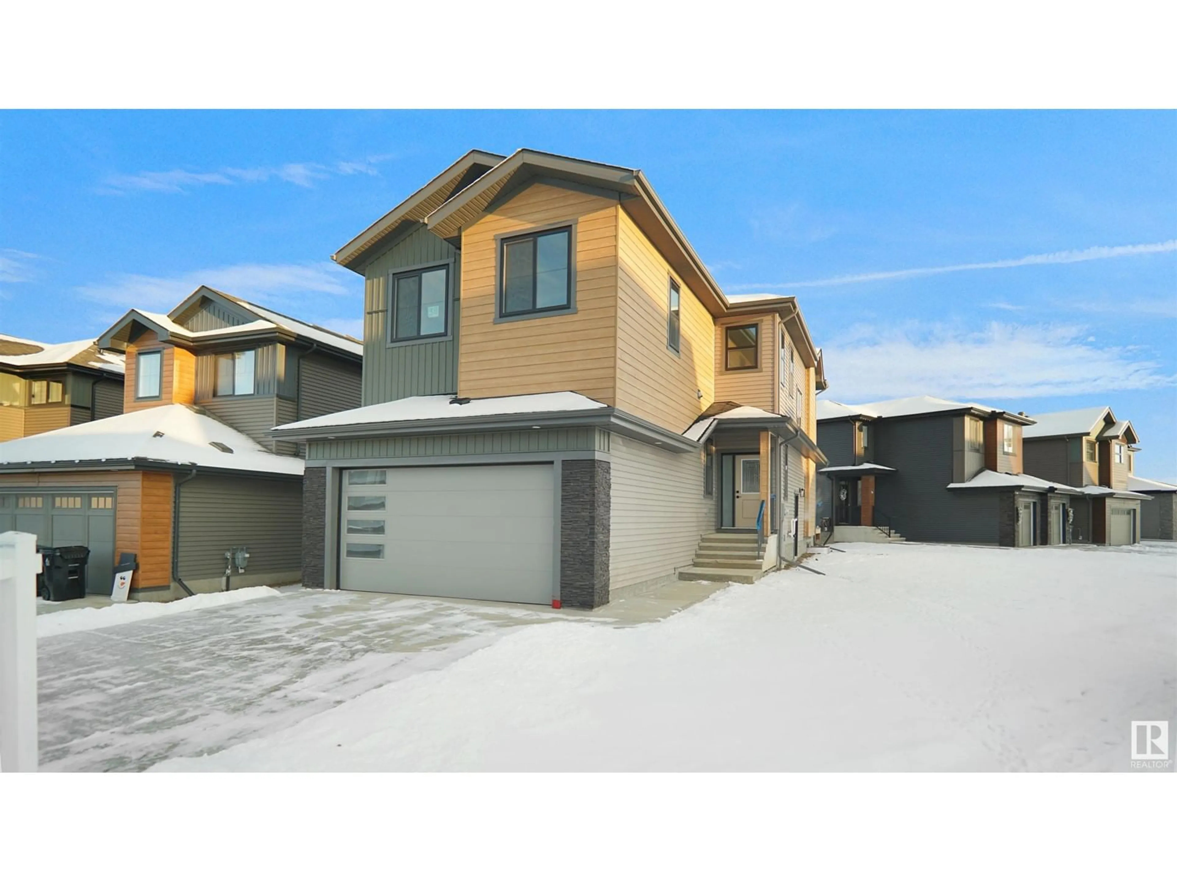 A pic from outside/outdoor area/front of a property/back of a property/a pic from drone, street for 38 TILIA PL, Spruce Grove Alberta T7X0Z3