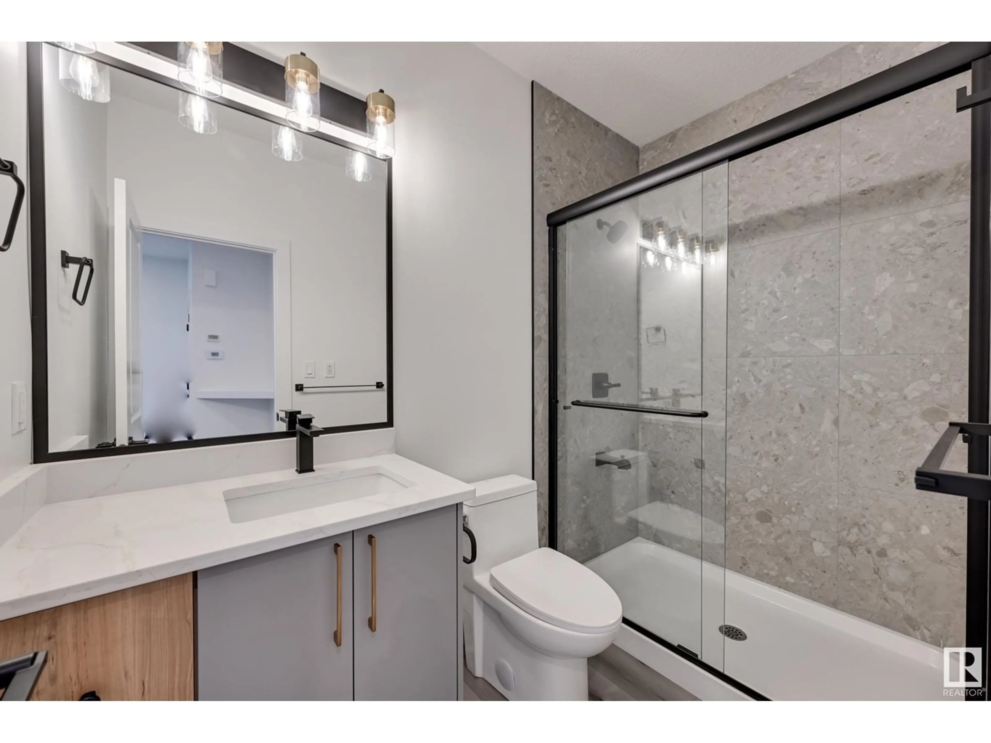 Standard bathroom, ceramic/tile floor for 55 WAVERLY WY, Fort Saskatchewan Alberta T8L0Z8