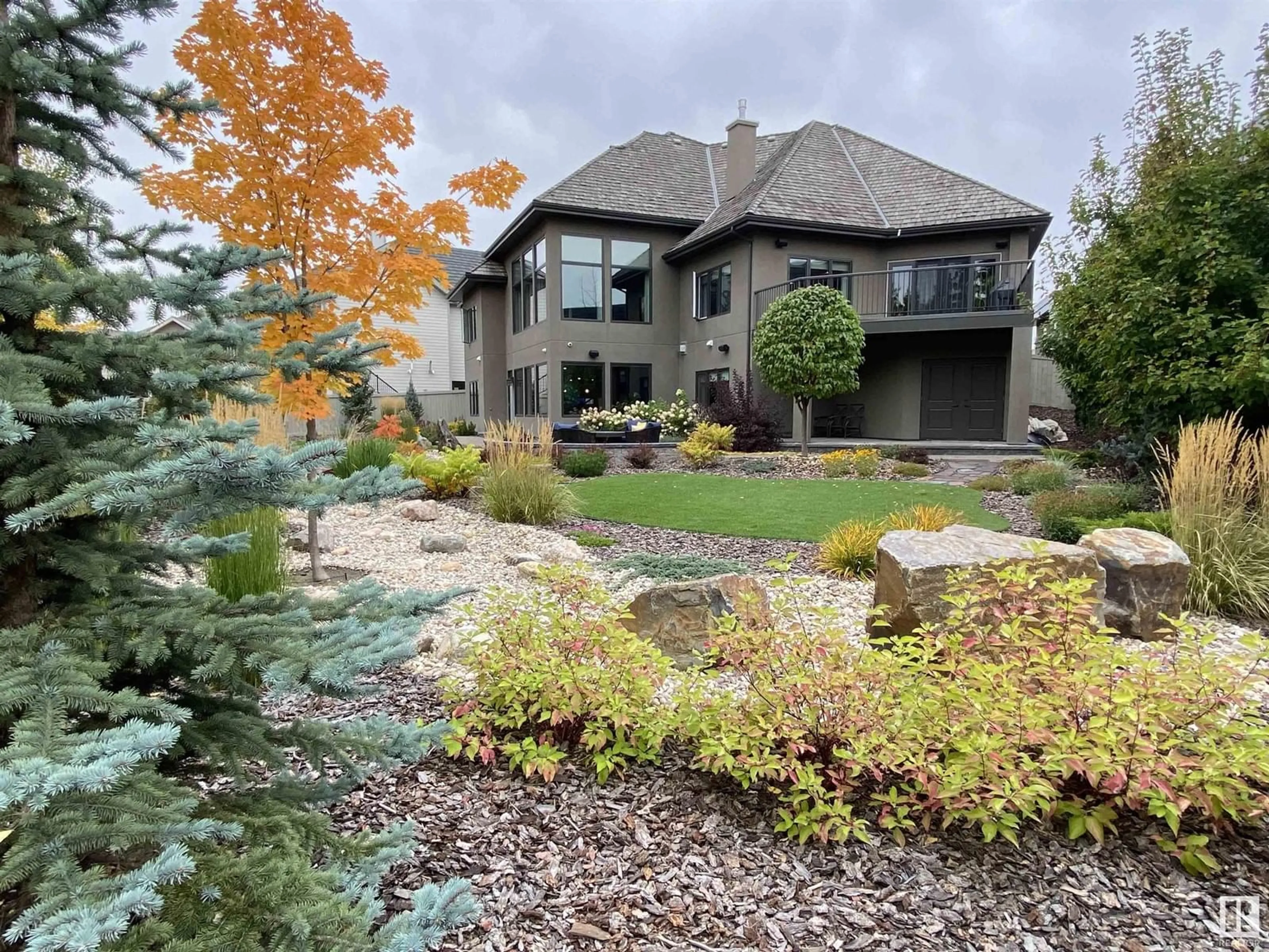 A pic from outside/outdoor area/front of a property/back of a property/a pic from drone, unknown for 3719 CAMERON HEIGHTS PL, Edmonton Alberta T6M0R1