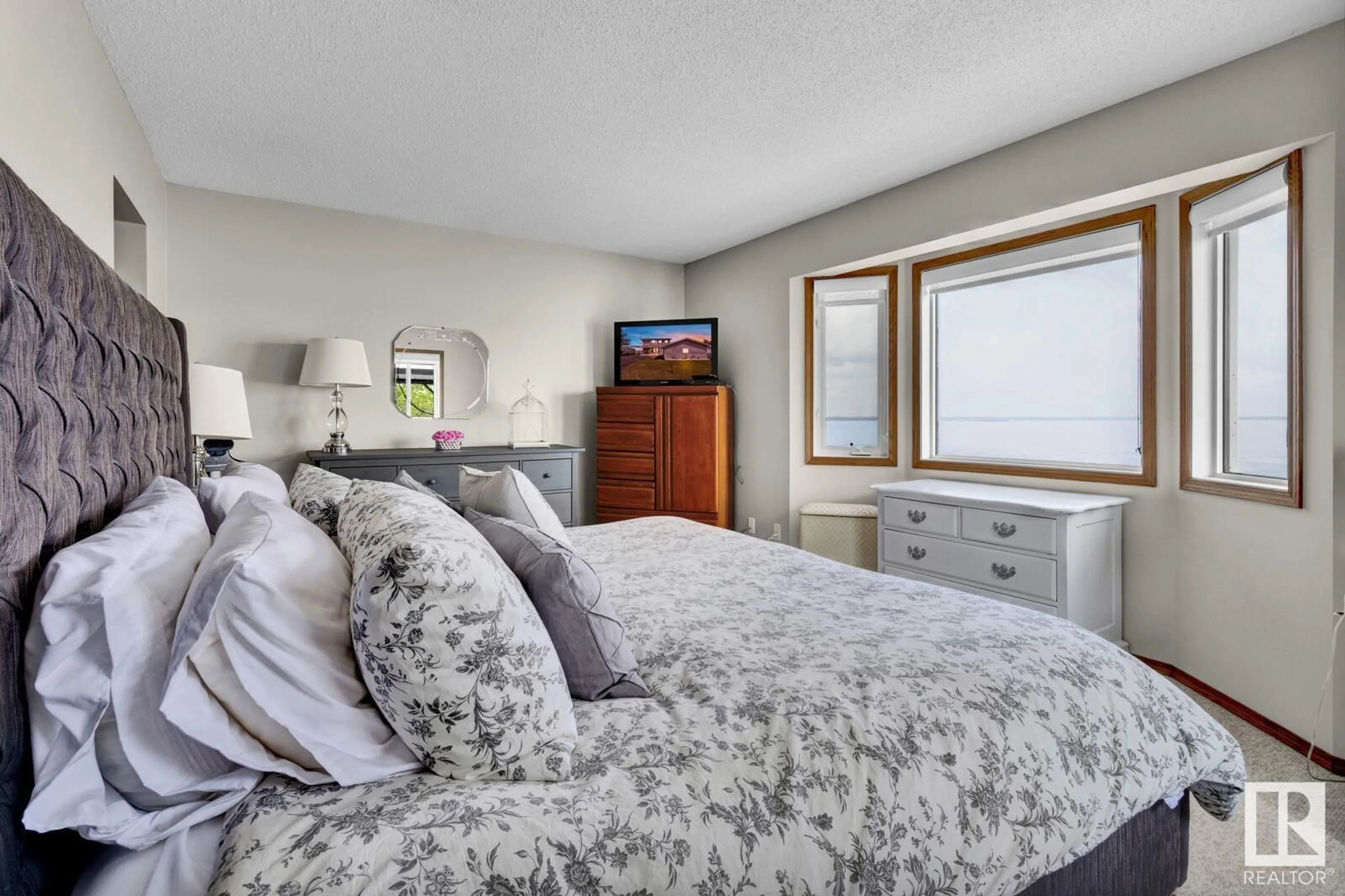 Bedroom with bed, unknown for 6510 50 AV, Rural Lac Ste. Anne County Alberta T0E0A0