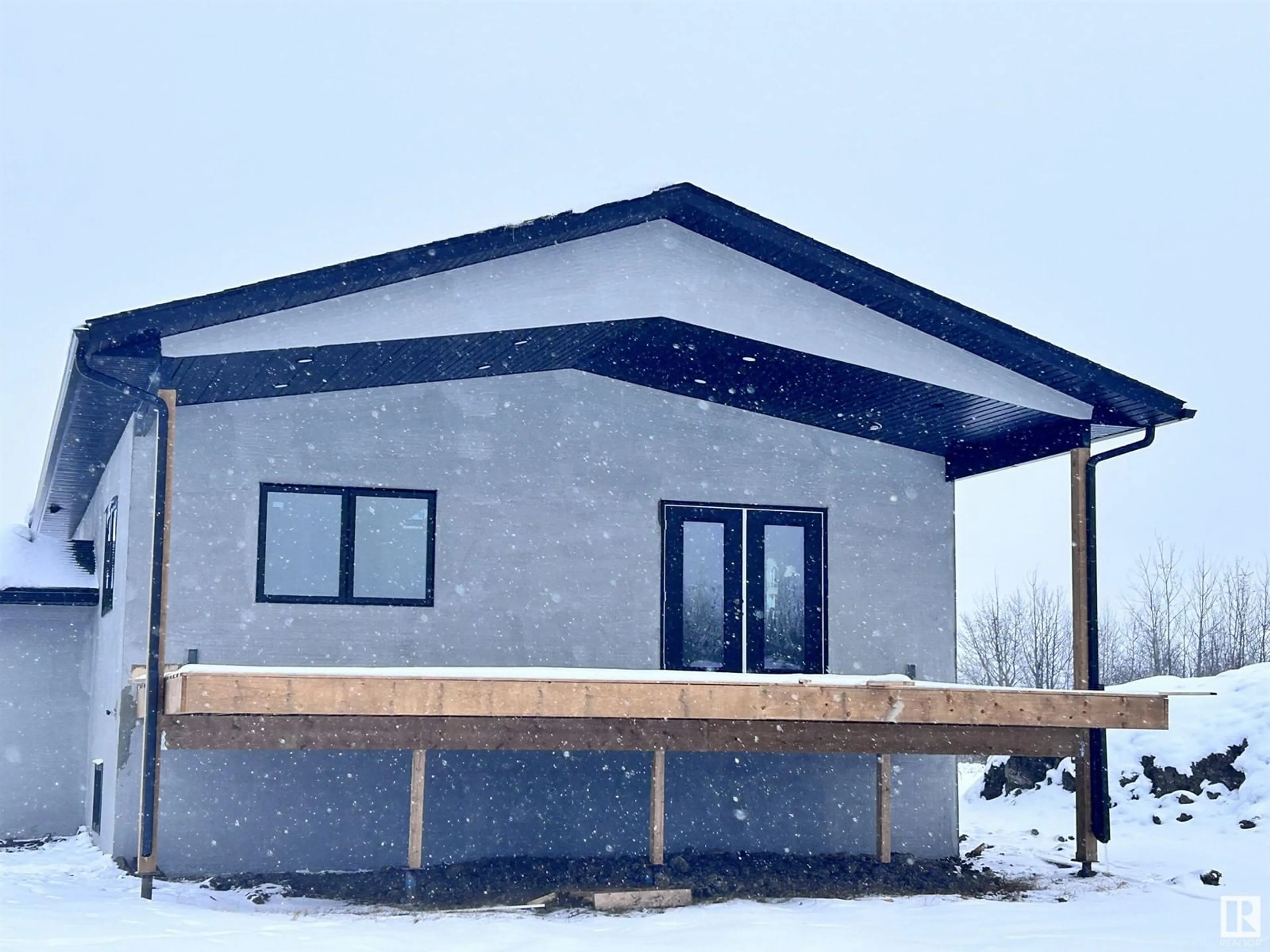 Home with vinyl exterior material, building for 8-49505 Range Road 80, Rural Brazeau County Alberta T7A0C1