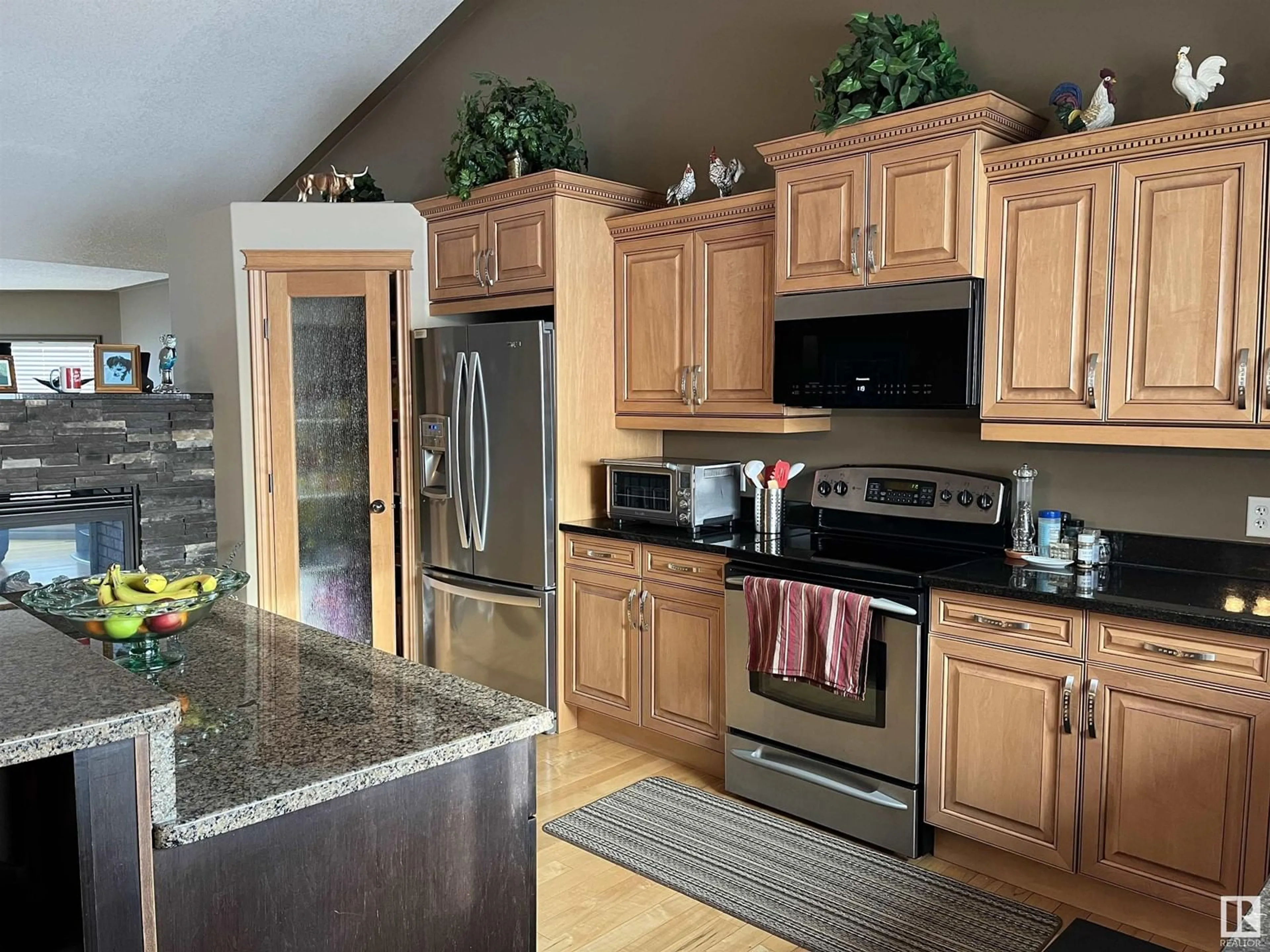 Open concept kitchen, unknown for 3702 Lakeshore DR, Bonnyville Town Alberta T9N2H7