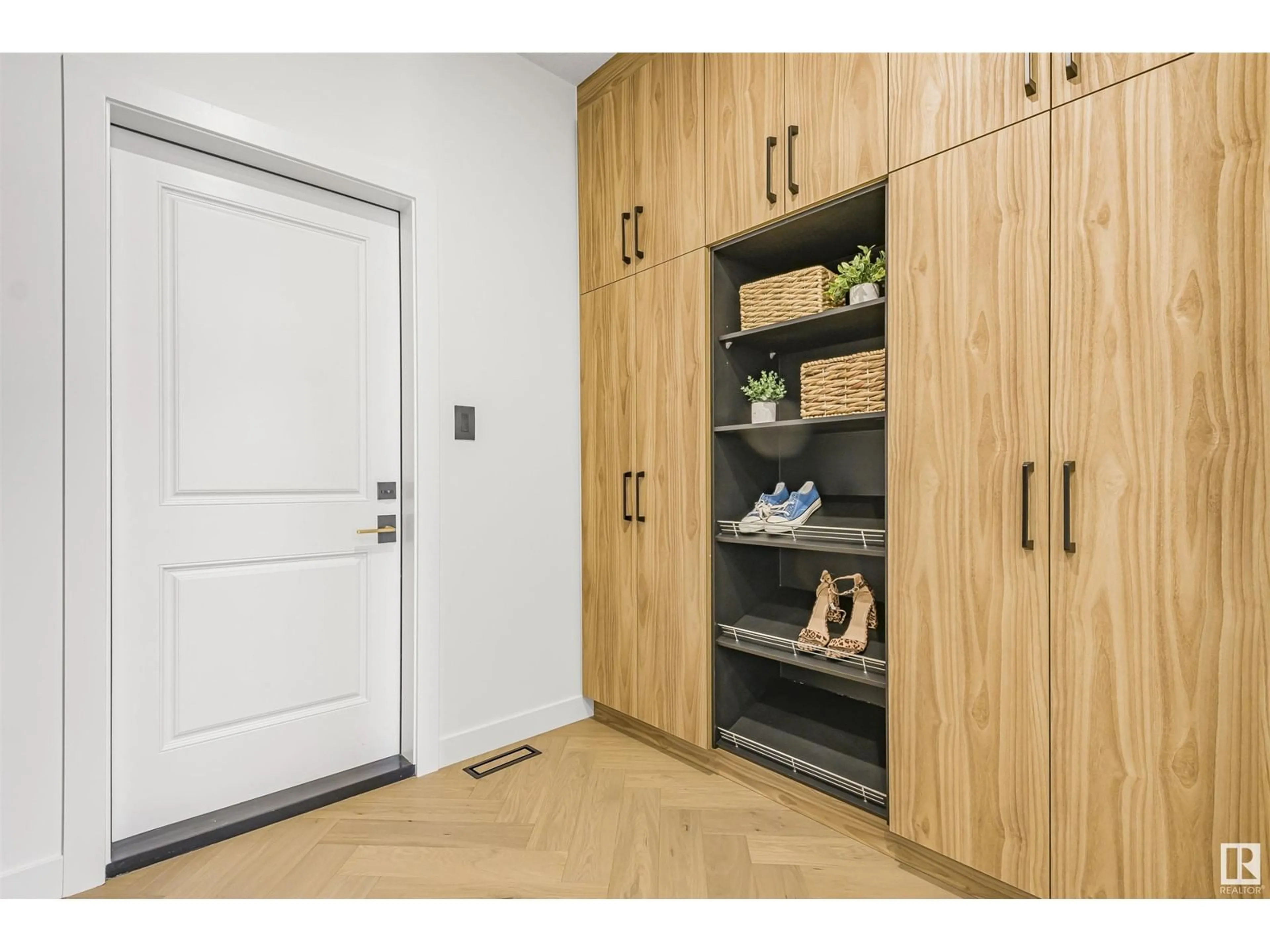 Storage room or clothes room or walk-in closet for 400 PINE PT, Leduc Alberta T9E1S7