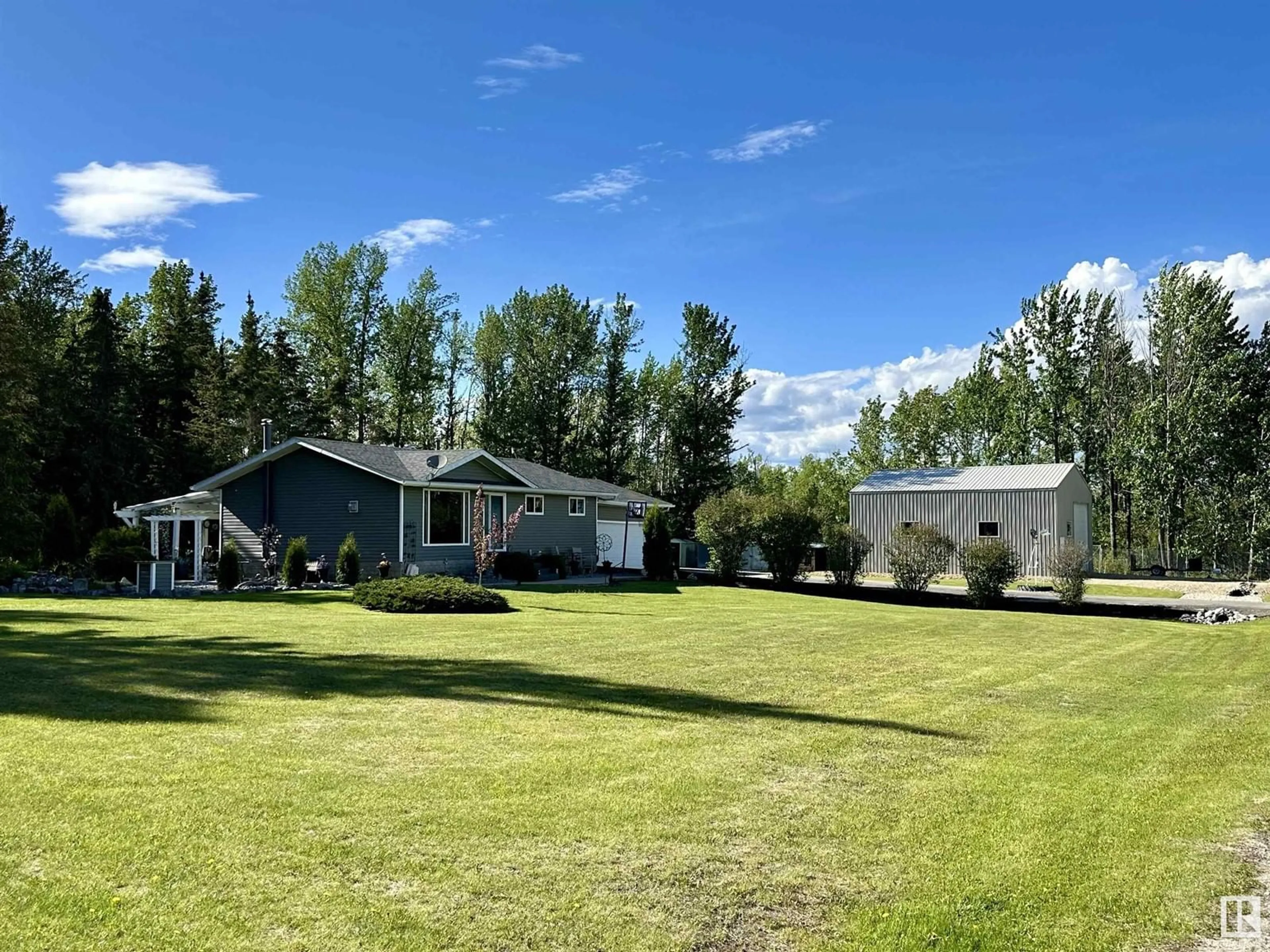 A pic from outside/outdoor area/front of a property/back of a property/a pic from drone, unknown for 7208 TWP 495, Rural Brazeau County Alberta T0E1Z0