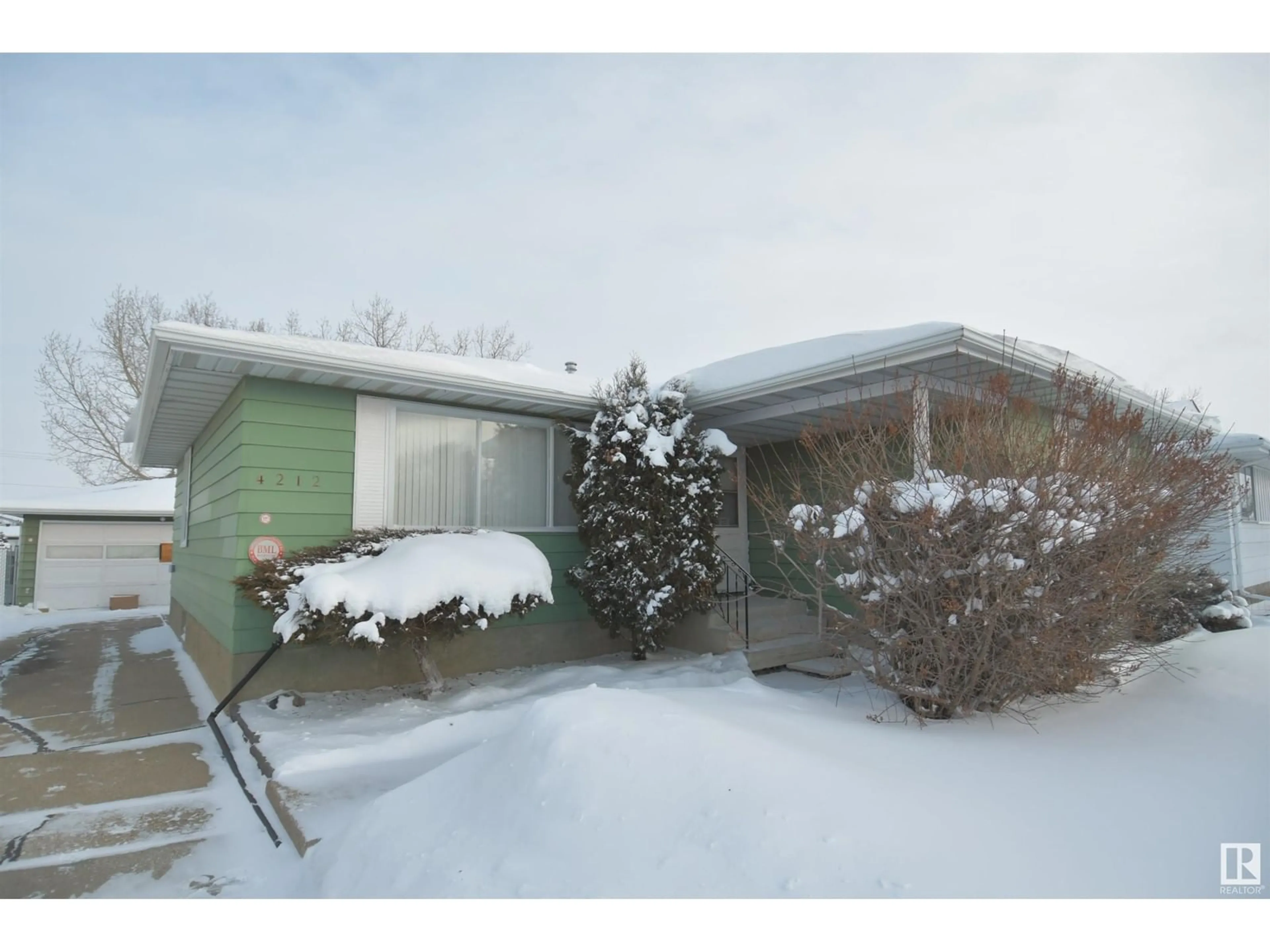 Blurry image for 4212 37 AV, Leduc Alberta T9E6A4