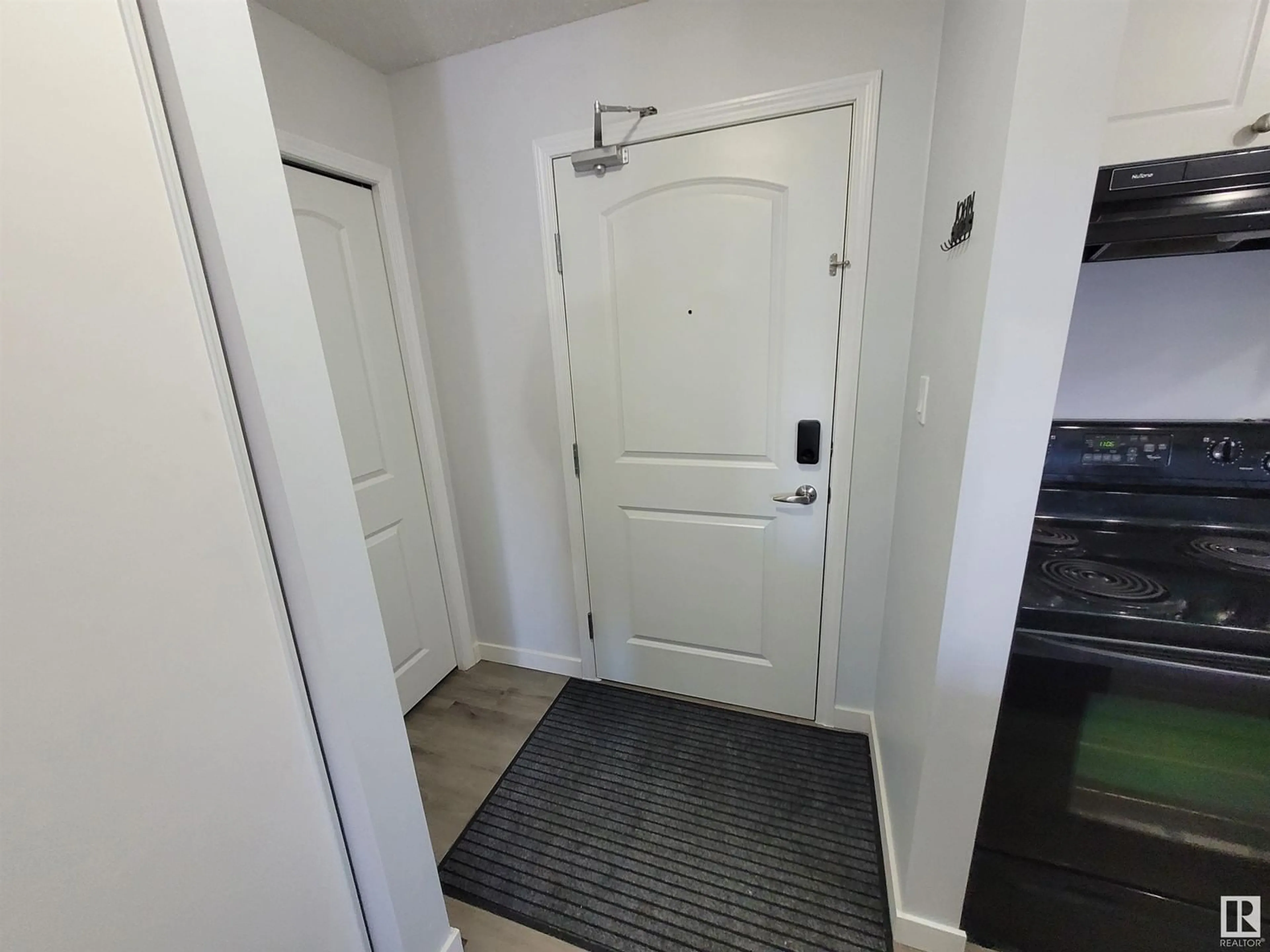 Indoor entryway for #317 70 WOODSMERE CL, Fort Saskatchewan Alberta T8L4R8