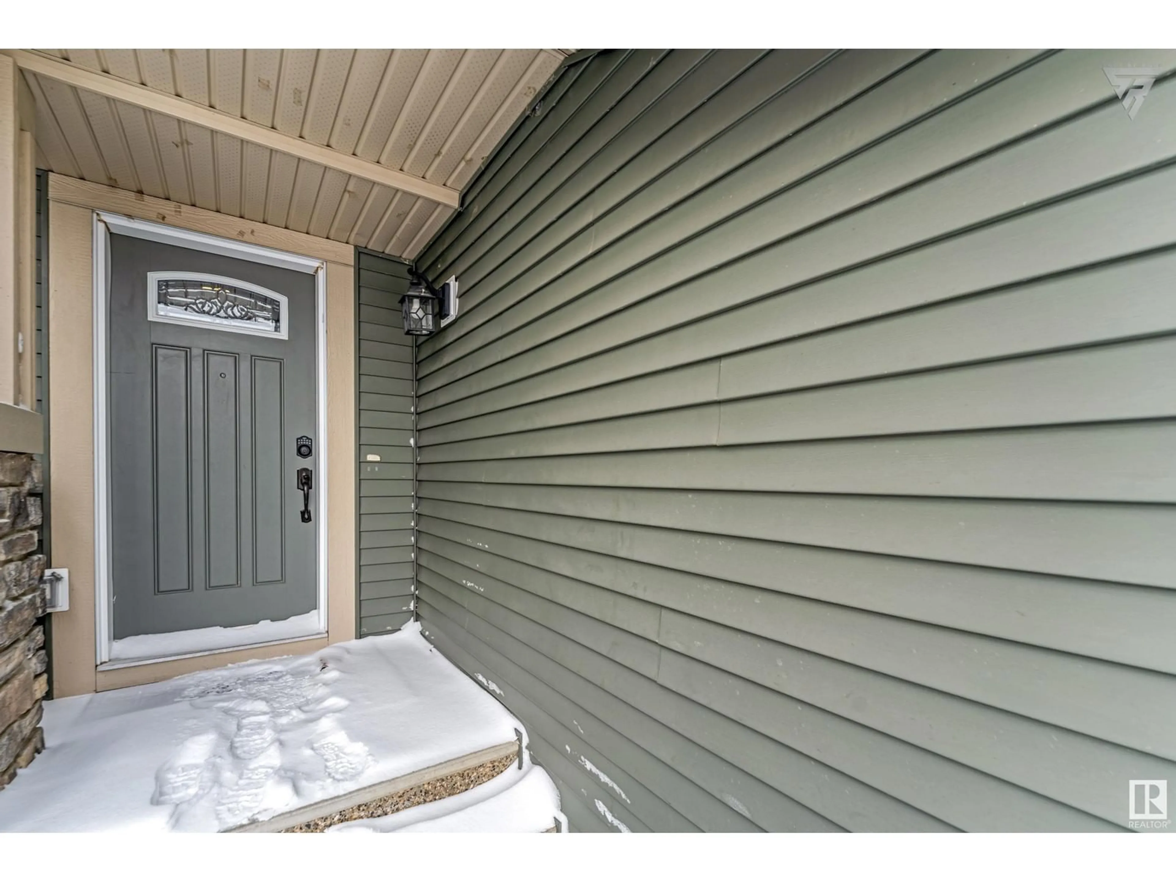 Indoor entryway for 3394 WEIDLE WY SW, Edmonton Alberta T6X1T3