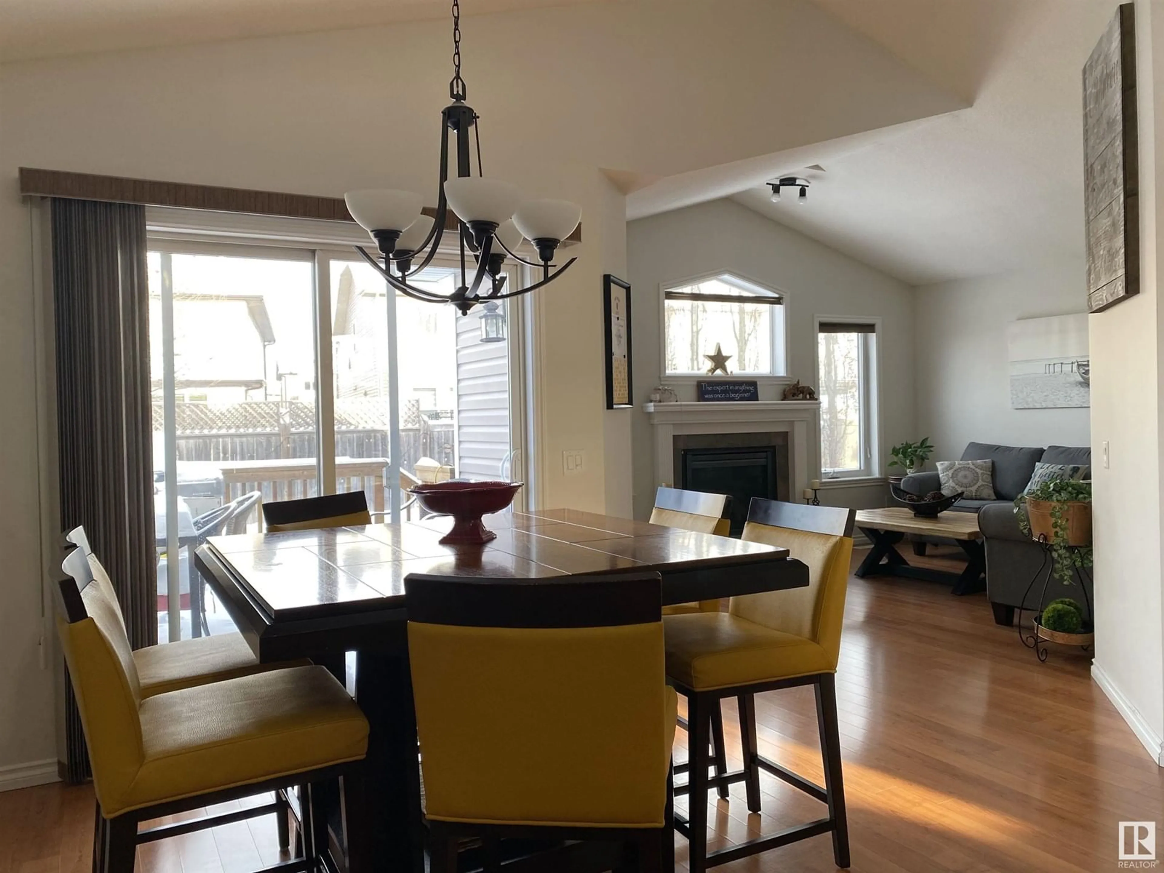 Dining room, wood/laminate floor for 11 SELKIRK PL, Leduc Alberta T9E0L4