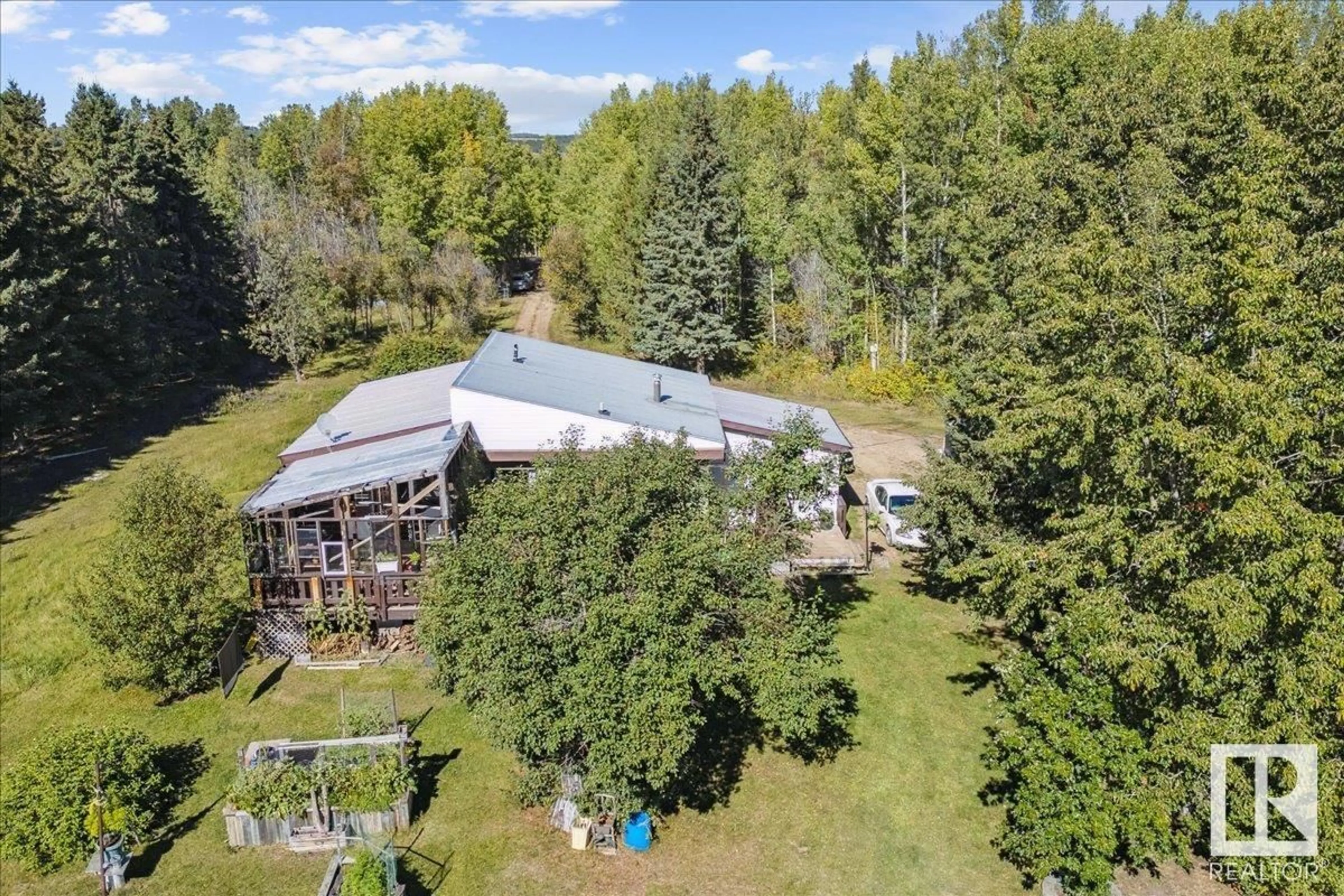 A pic from outside/outdoor area/front of a property/back of a property/a pic from drone, unknown for 6219 twp rd 490, Rural Brazeau County Alberta T0E1Z0