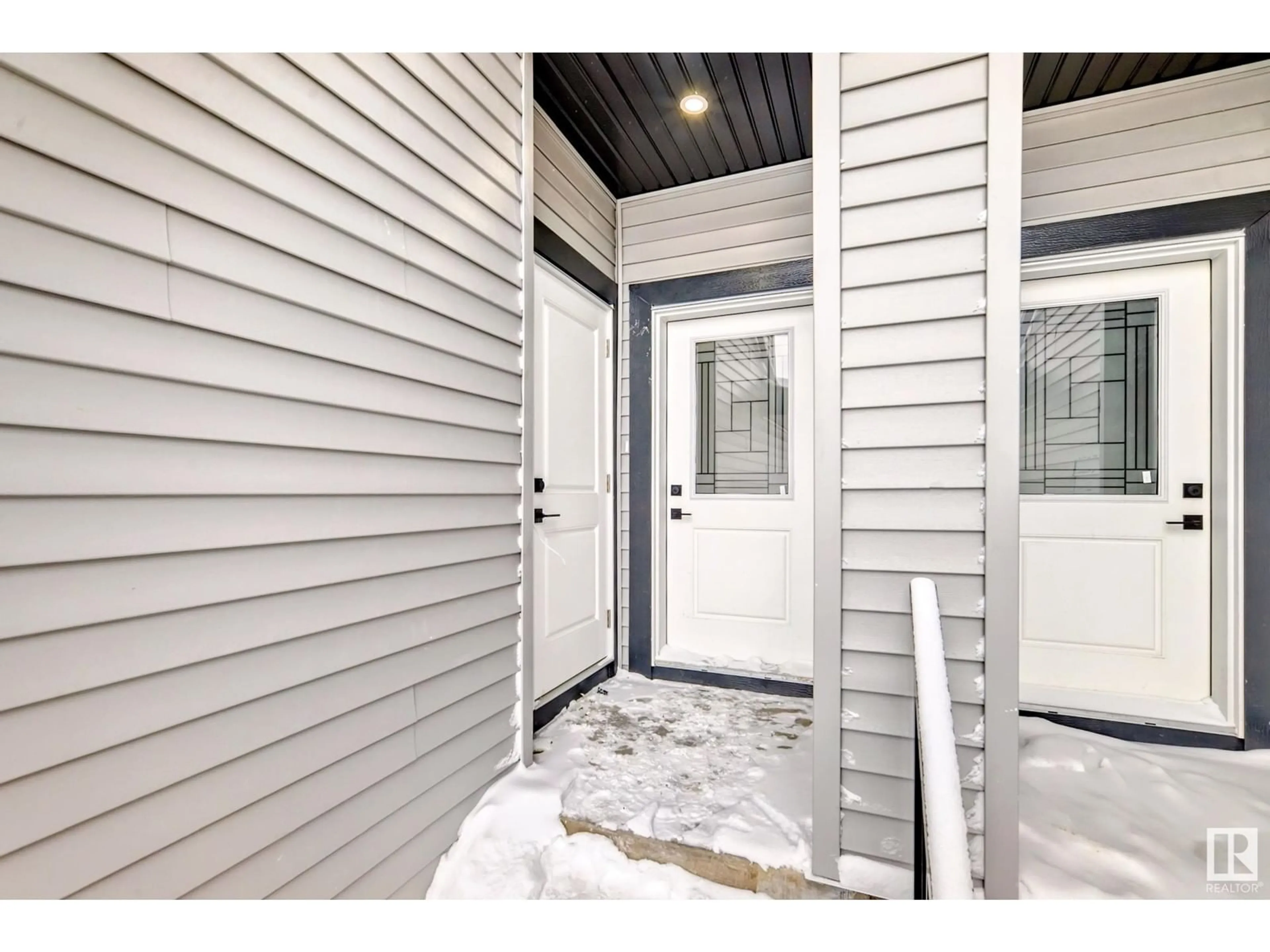 Indoor entryway for 5024 67 ST, Beaumont Alberta T4X2A2