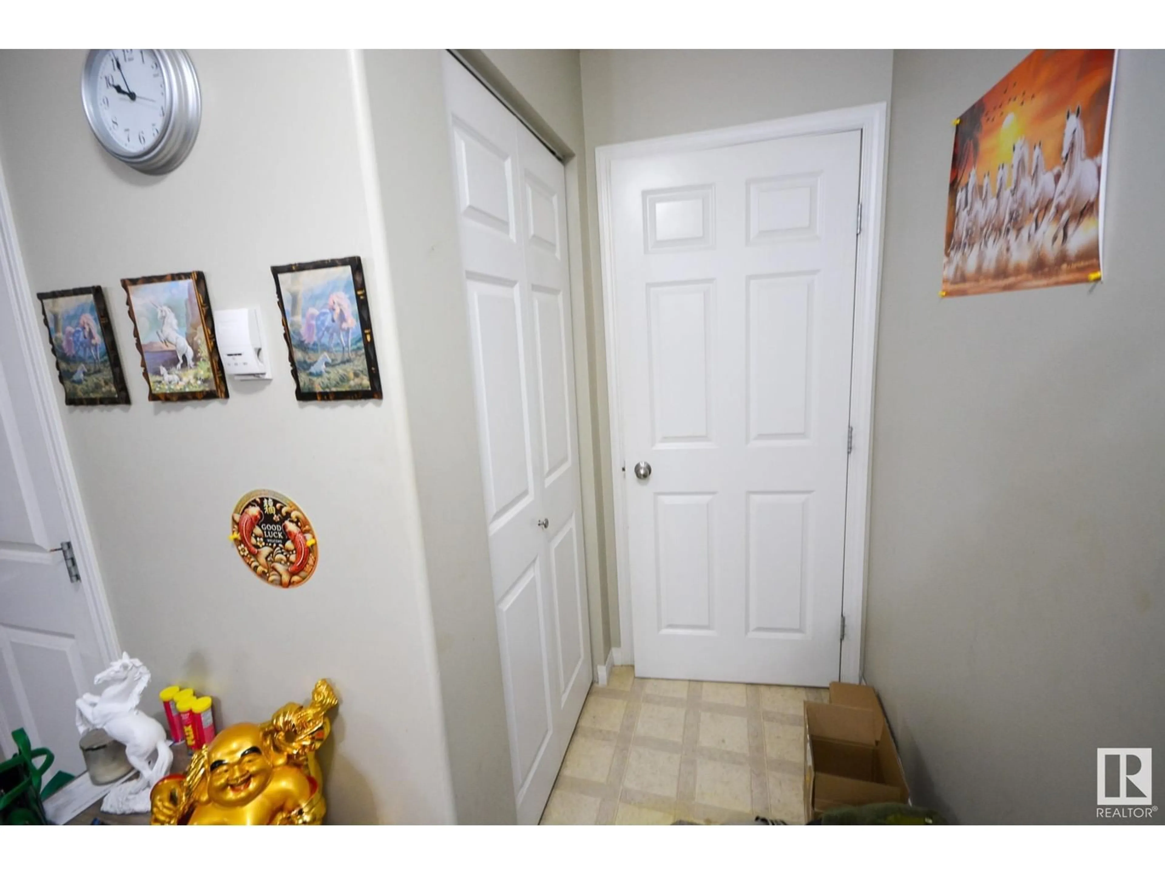 Indoor entryway for #101 9945 167 ST NW, Edmonton Alberta T5P0K5