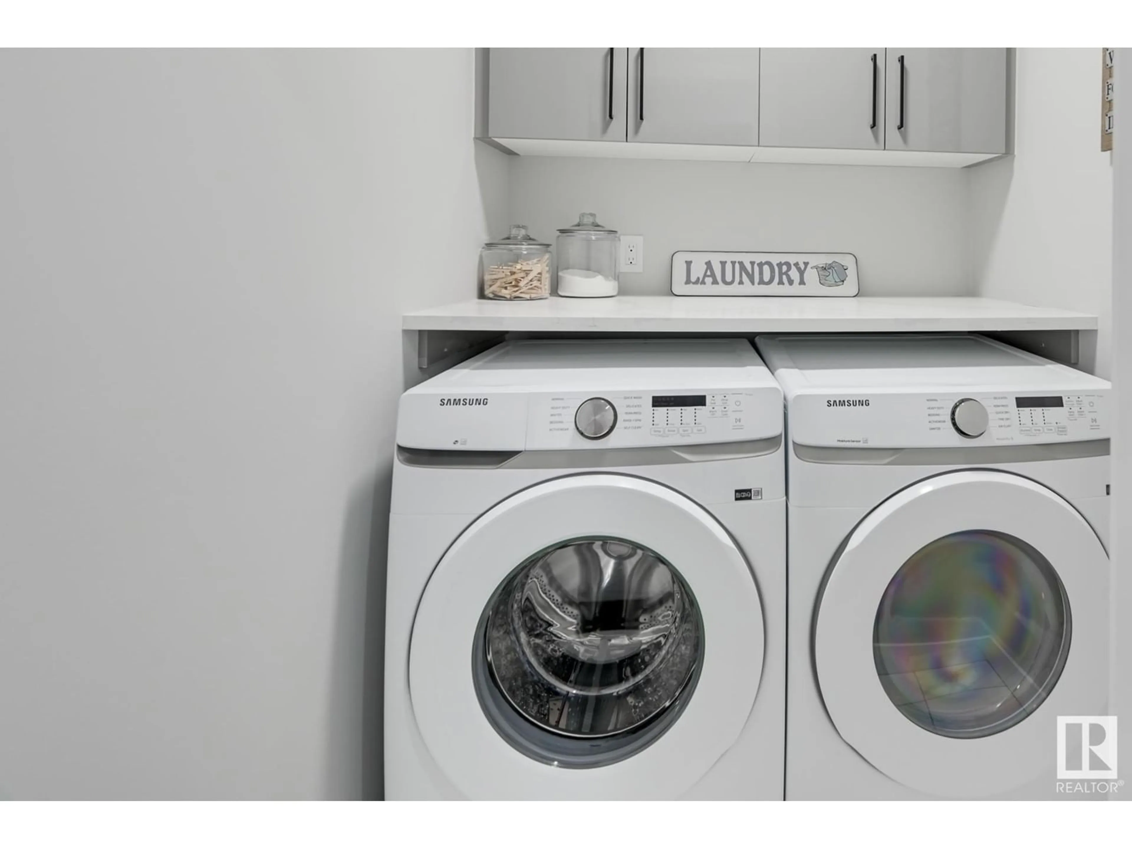 Laundry room for 19 CHAMBERY CR, St. Albert Alberta T8T2C1