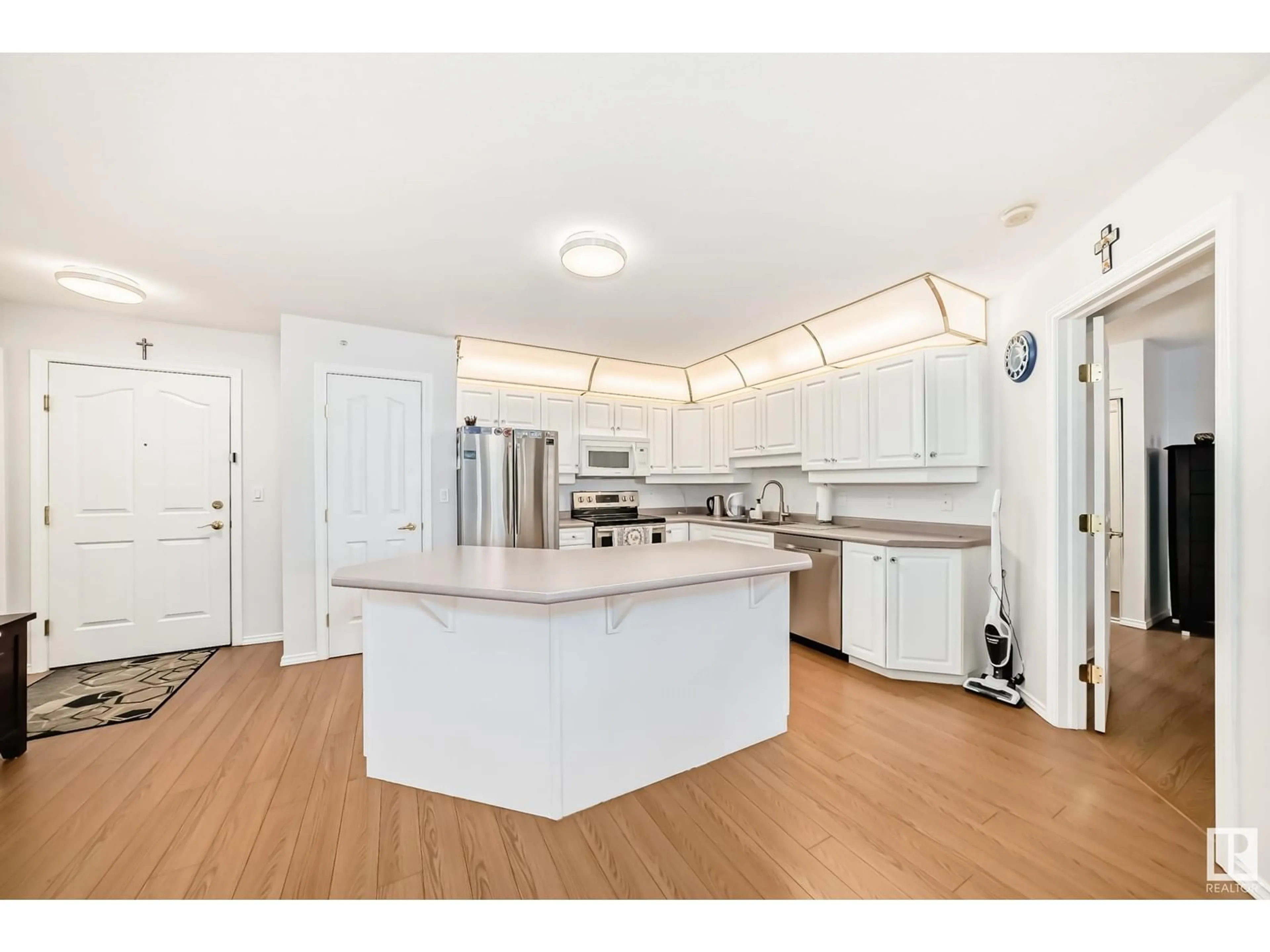 Open concept kitchen, unknown for #423 6703 172 ST NW NW, Edmonton Alberta T5T6H9