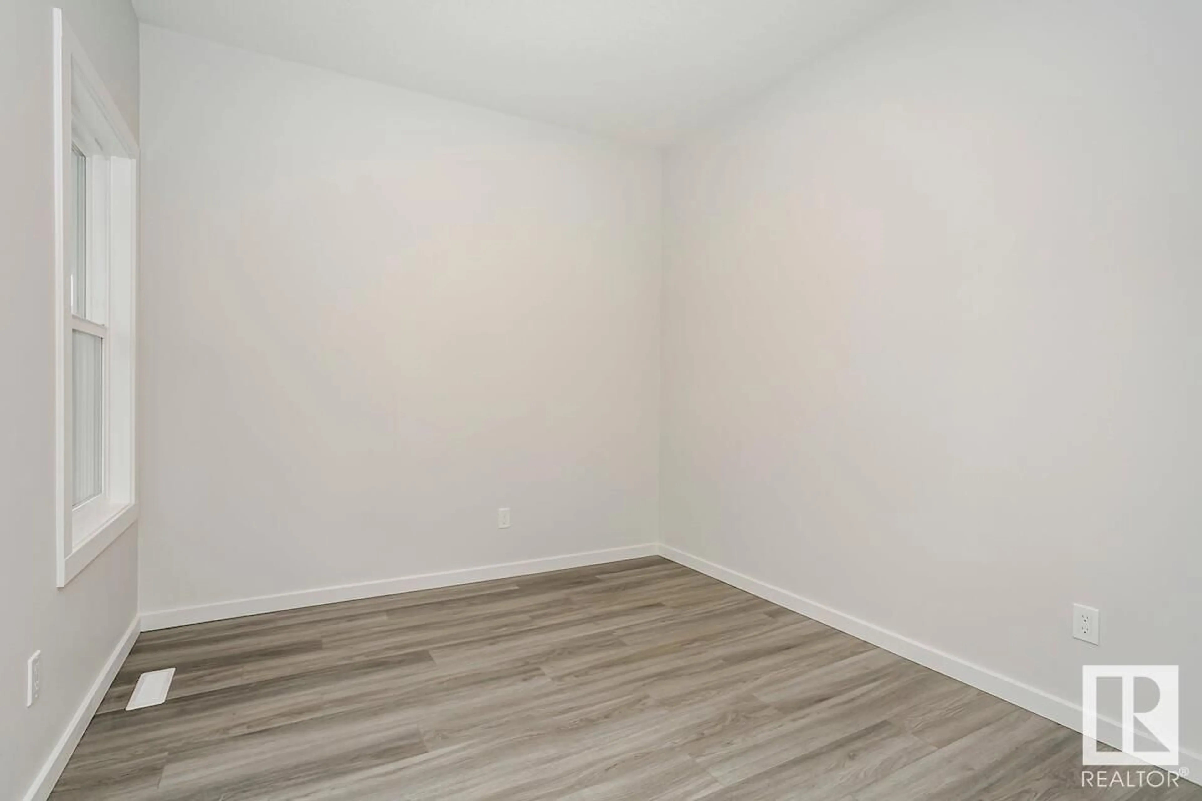 A pic of a room for 7211 182 AV NW, Edmonton Alberta T5Z0J1