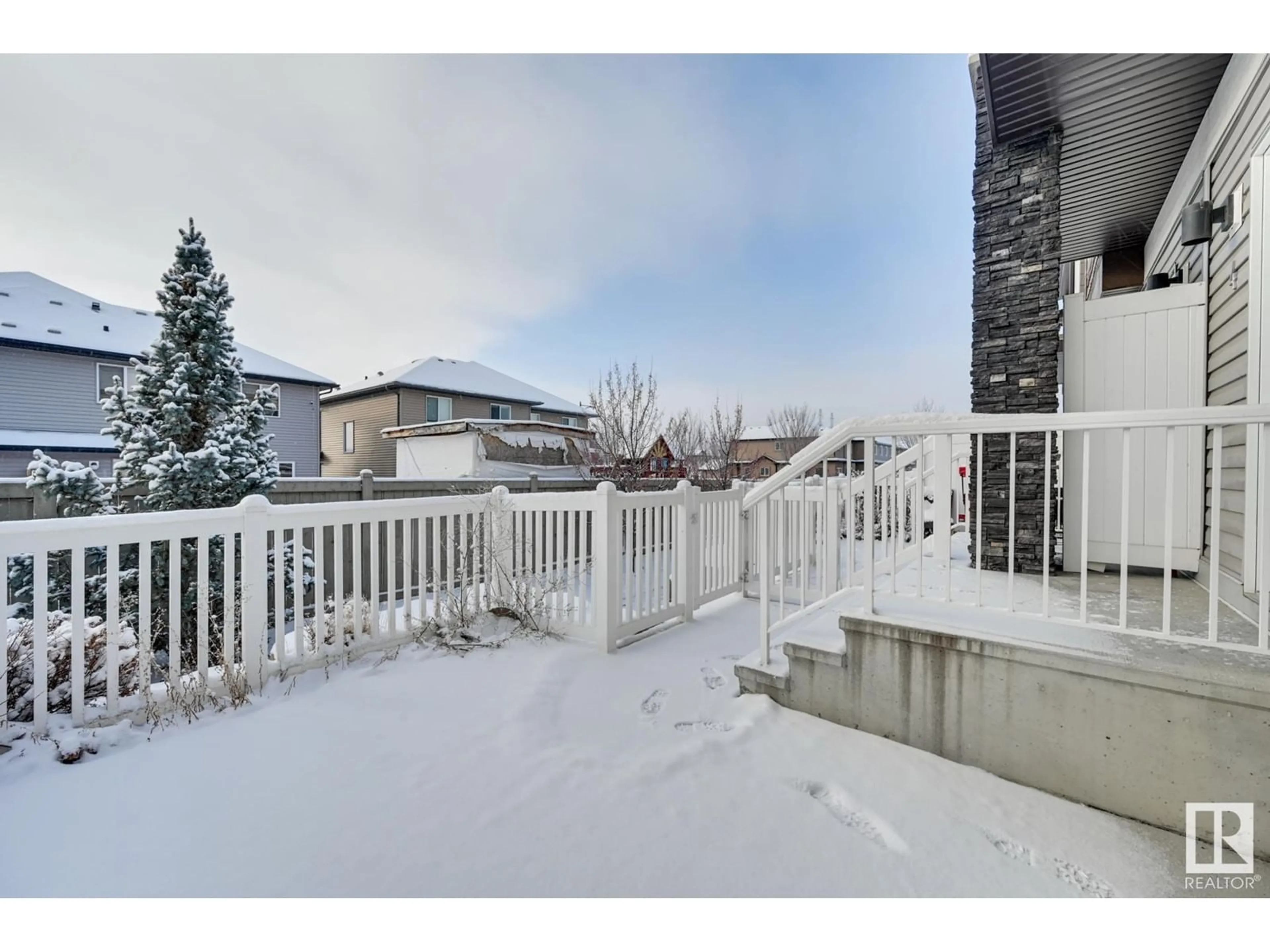 Patio, mountain view for #4 2215 24 ST NW, Edmonton Alberta T6T1A6