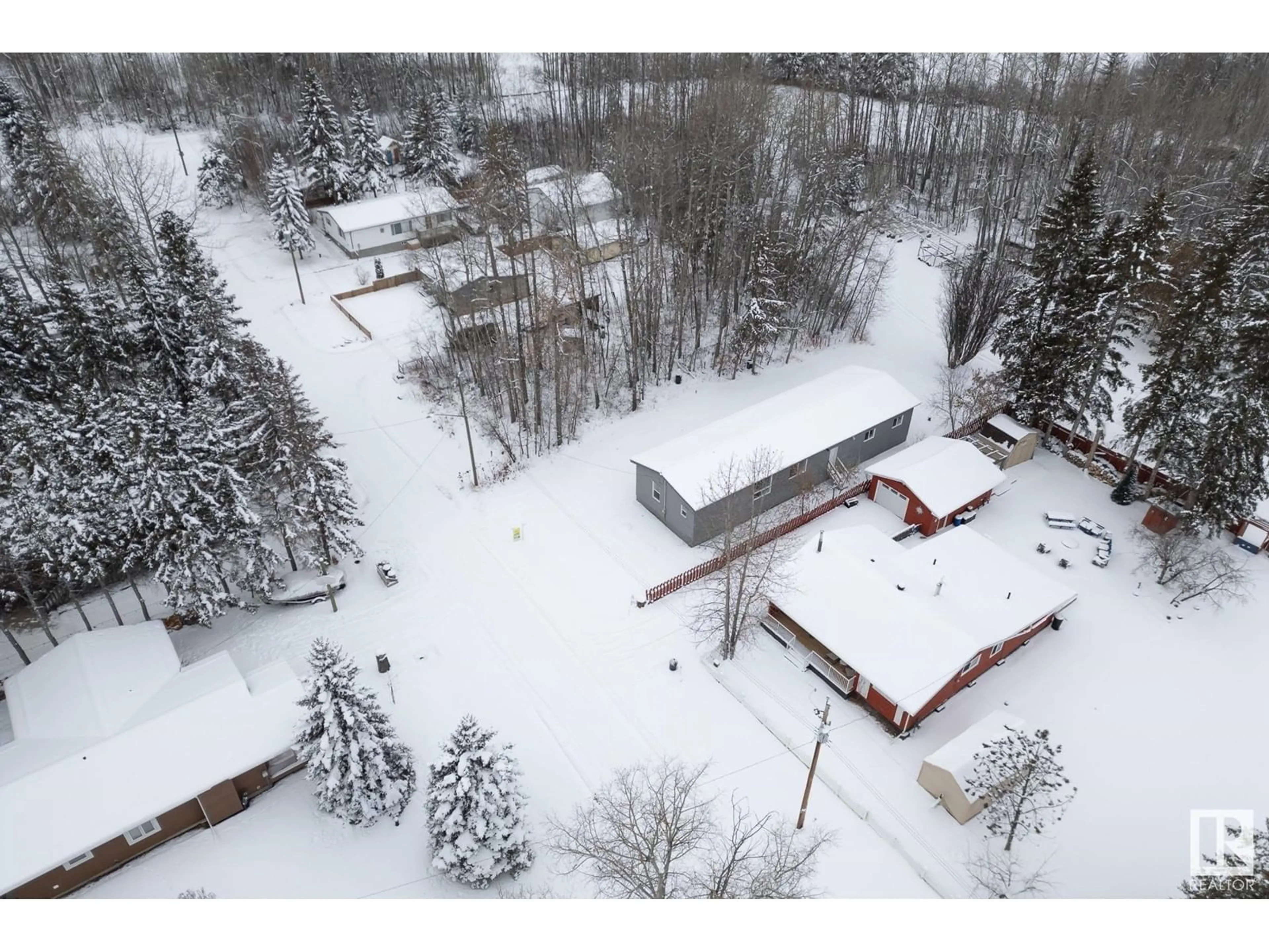 A pic from outside/outdoor area/front of a property/back of a property/a pic from drone, building for 305 3 ST, Rural Lac Ste. Anne County Alberta T0A0E0