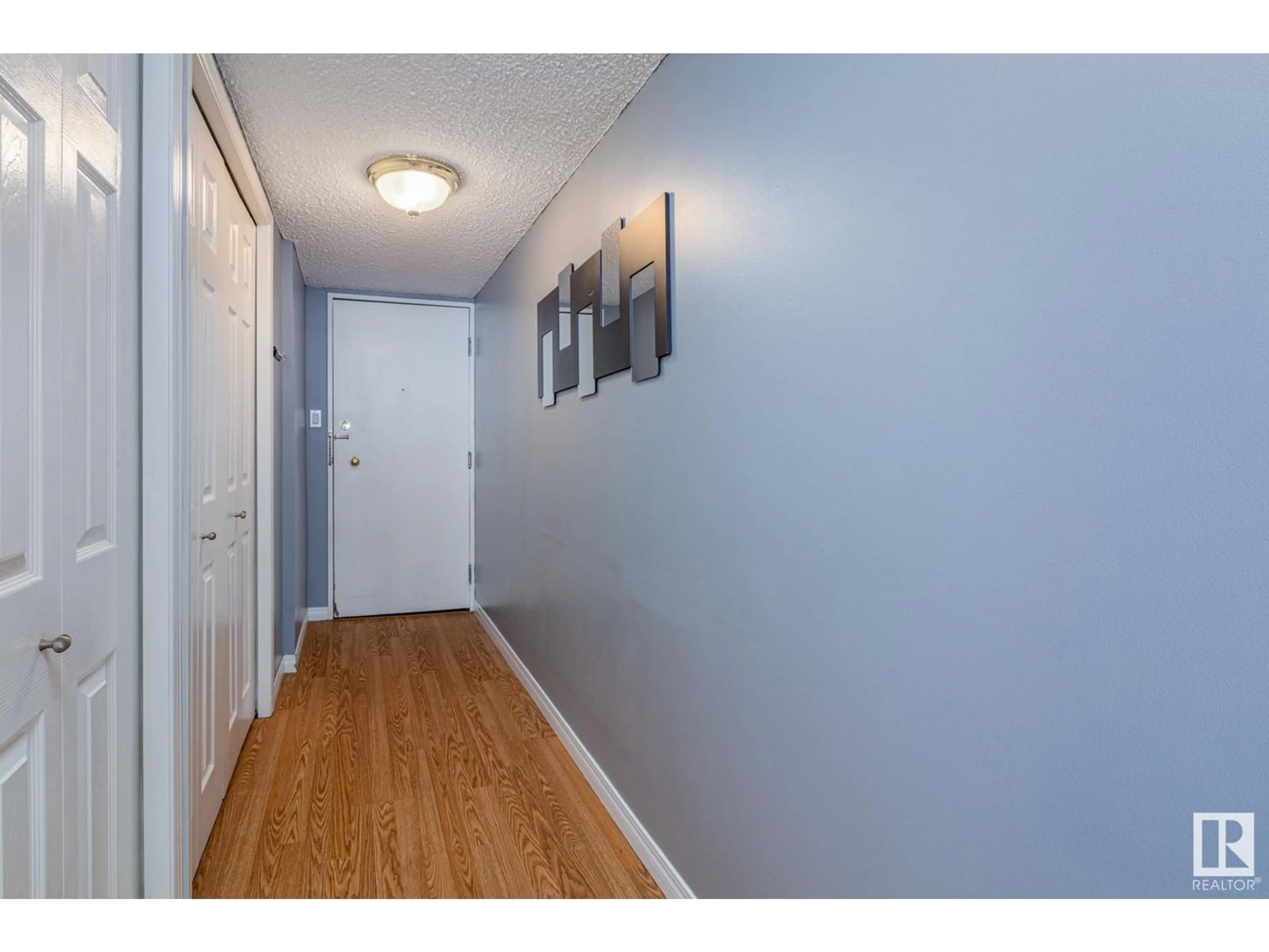 Indoor entryway for #133 8745 165 ST NW, Edmonton Alberta T5R2R6