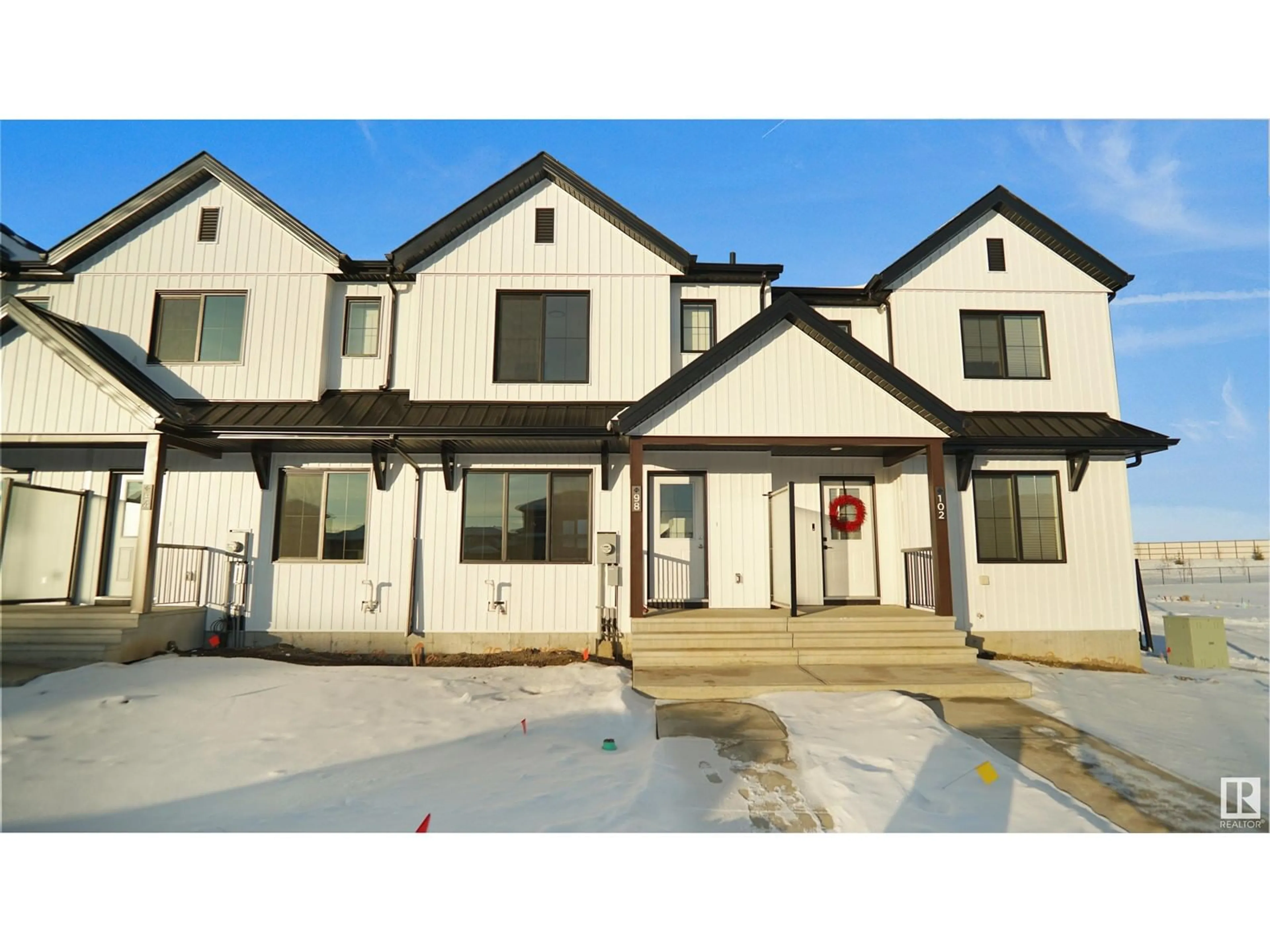 Home with vinyl exterior material, street for 212 Savoy CR, Sherwood Park Alberta T8H0Z5