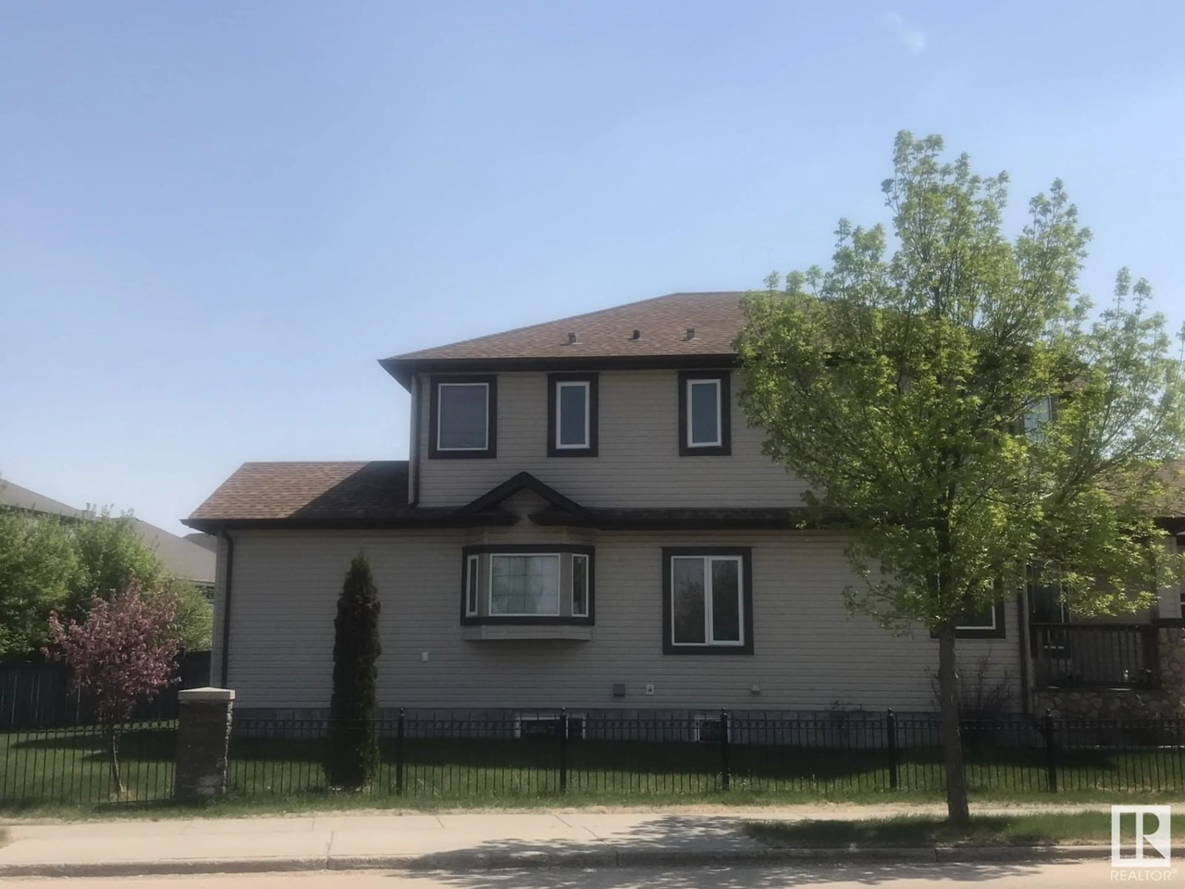 Home with vinyl exterior material, street for SW SW - 1604 BLACKMORE CO, Edmonton Alberta T6W1J2
