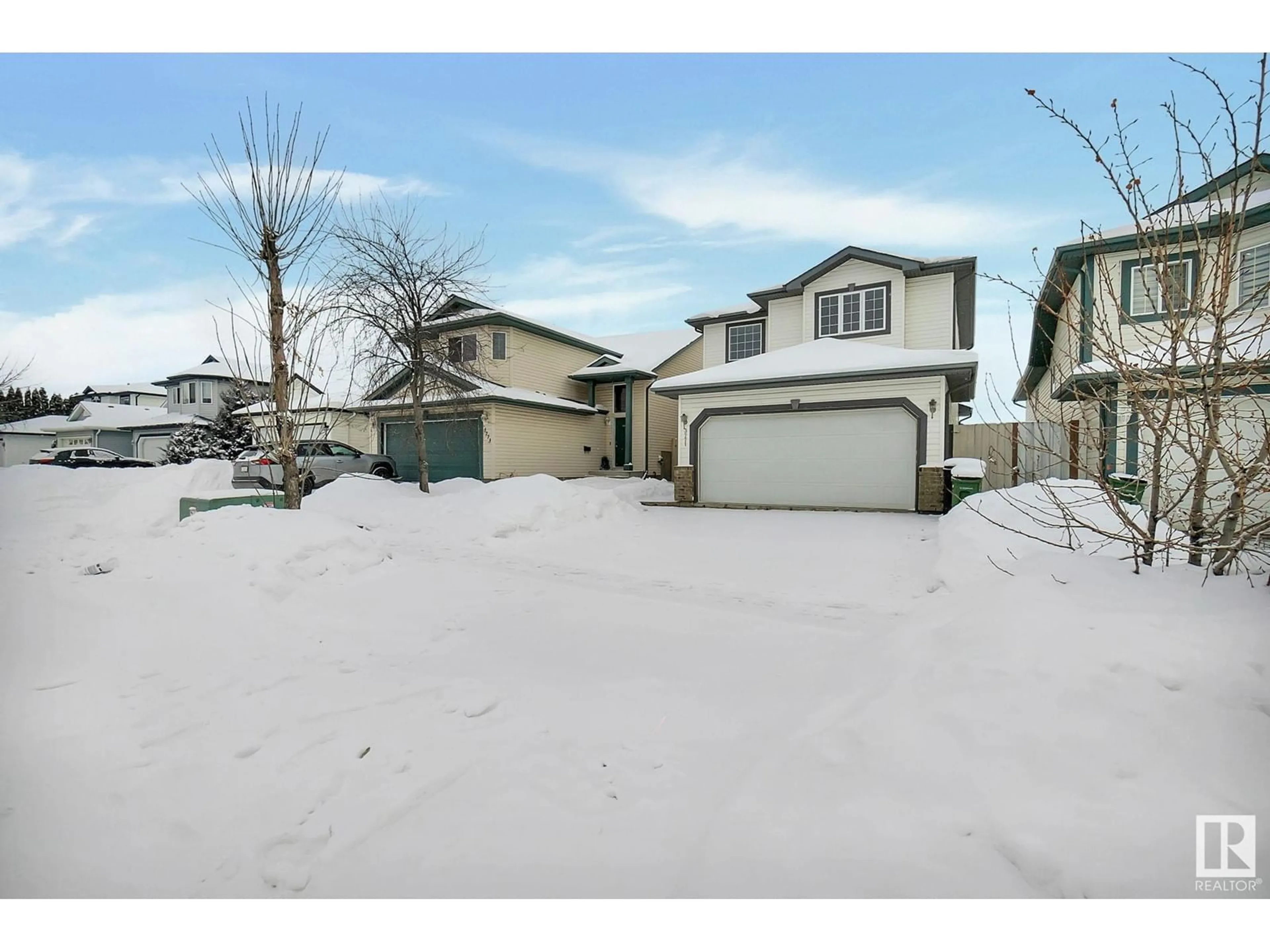 A pic from outside/outdoor area/front of a property/back of a property/a pic from drone, street for 3771 23 ST NW, Edmonton Alberta T6T1N8