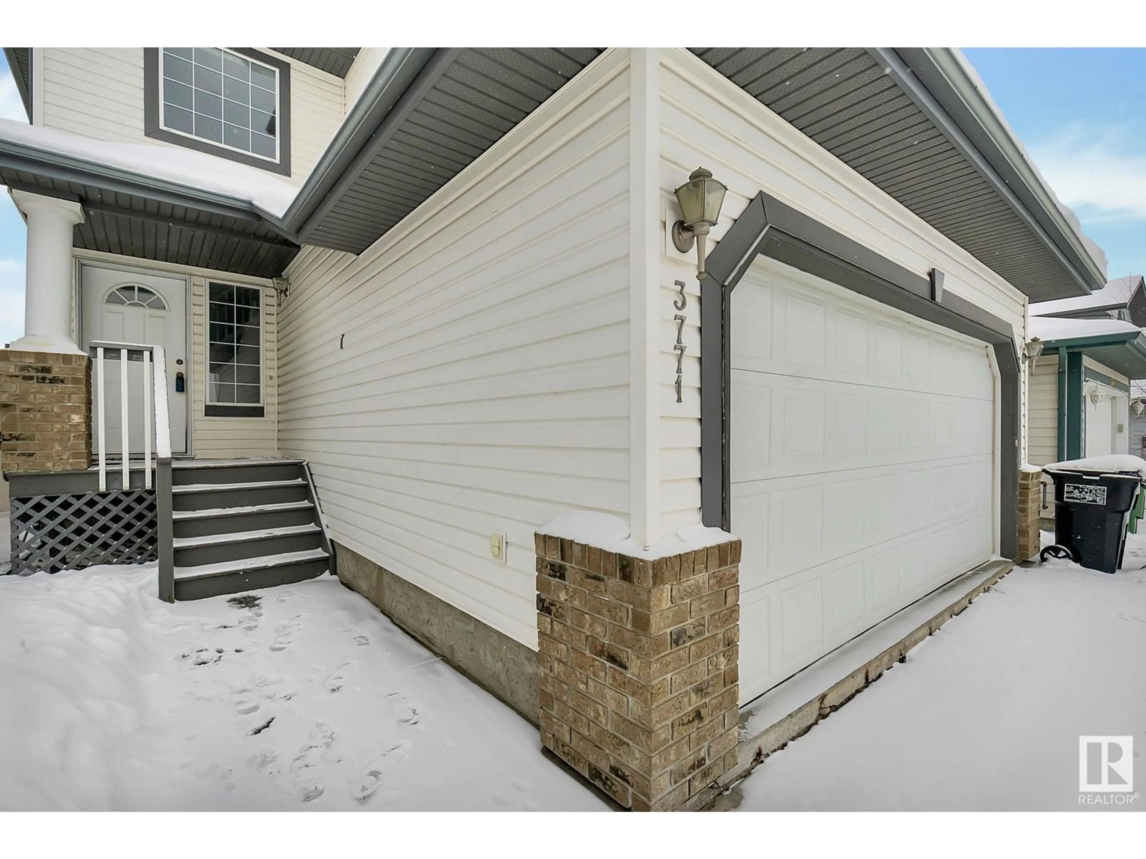 Unknown for 3771 23 ST NW, Edmonton Alberta T6T1N8