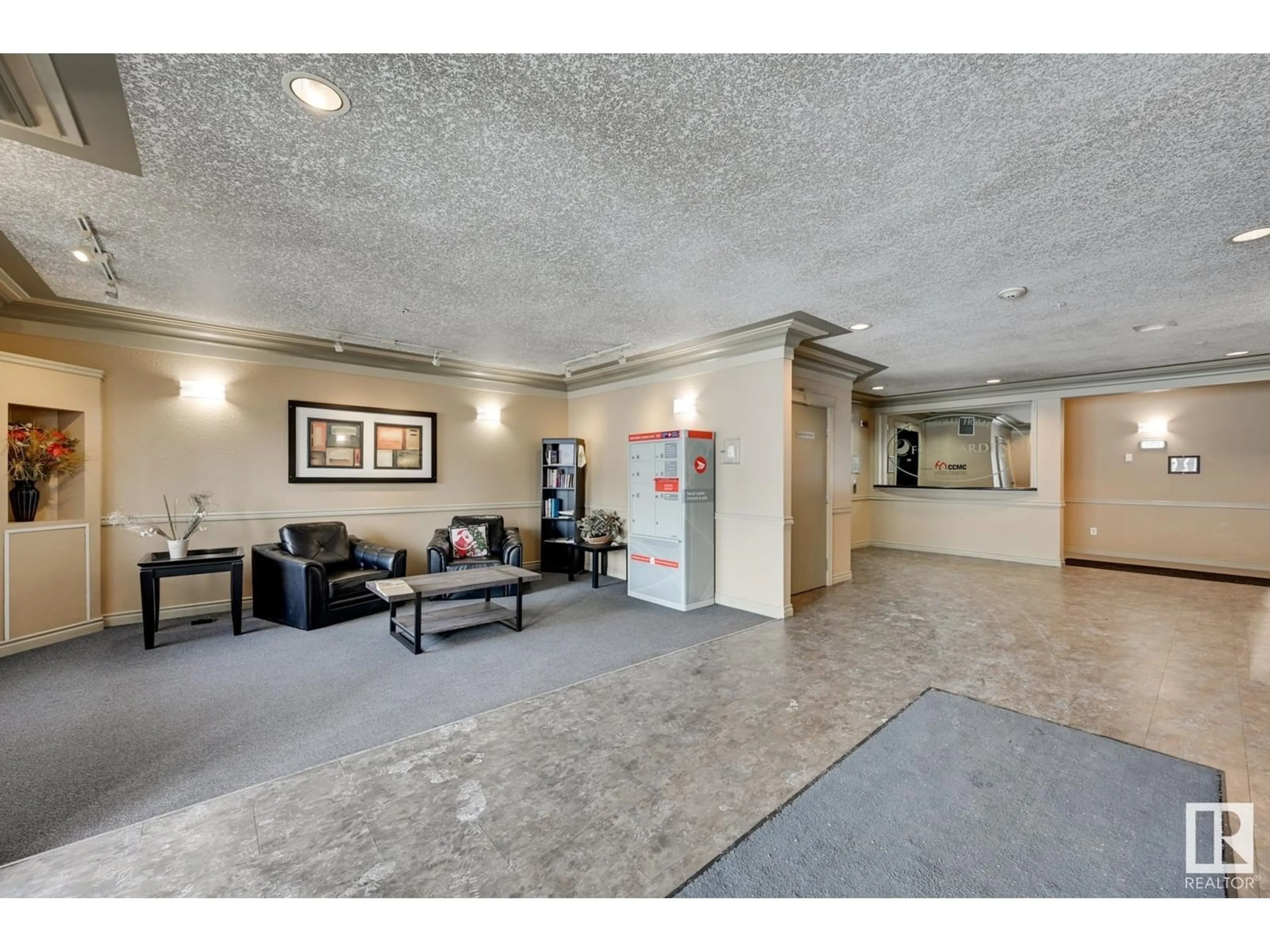 Lobby for #107 70 WOODSMERE, Fort Saskatchewan Alberta T8L0E3