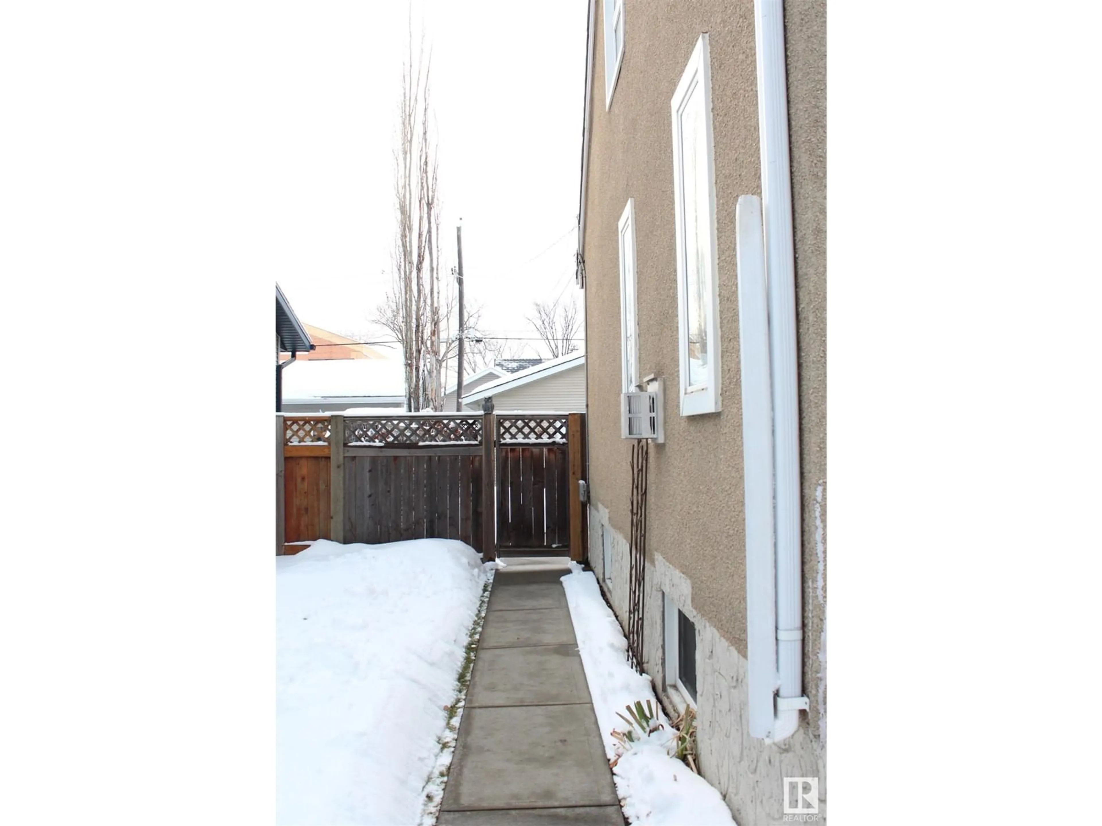 Patio, street for 11222 57 ST NW, Edmonton Alberta T5W3T9