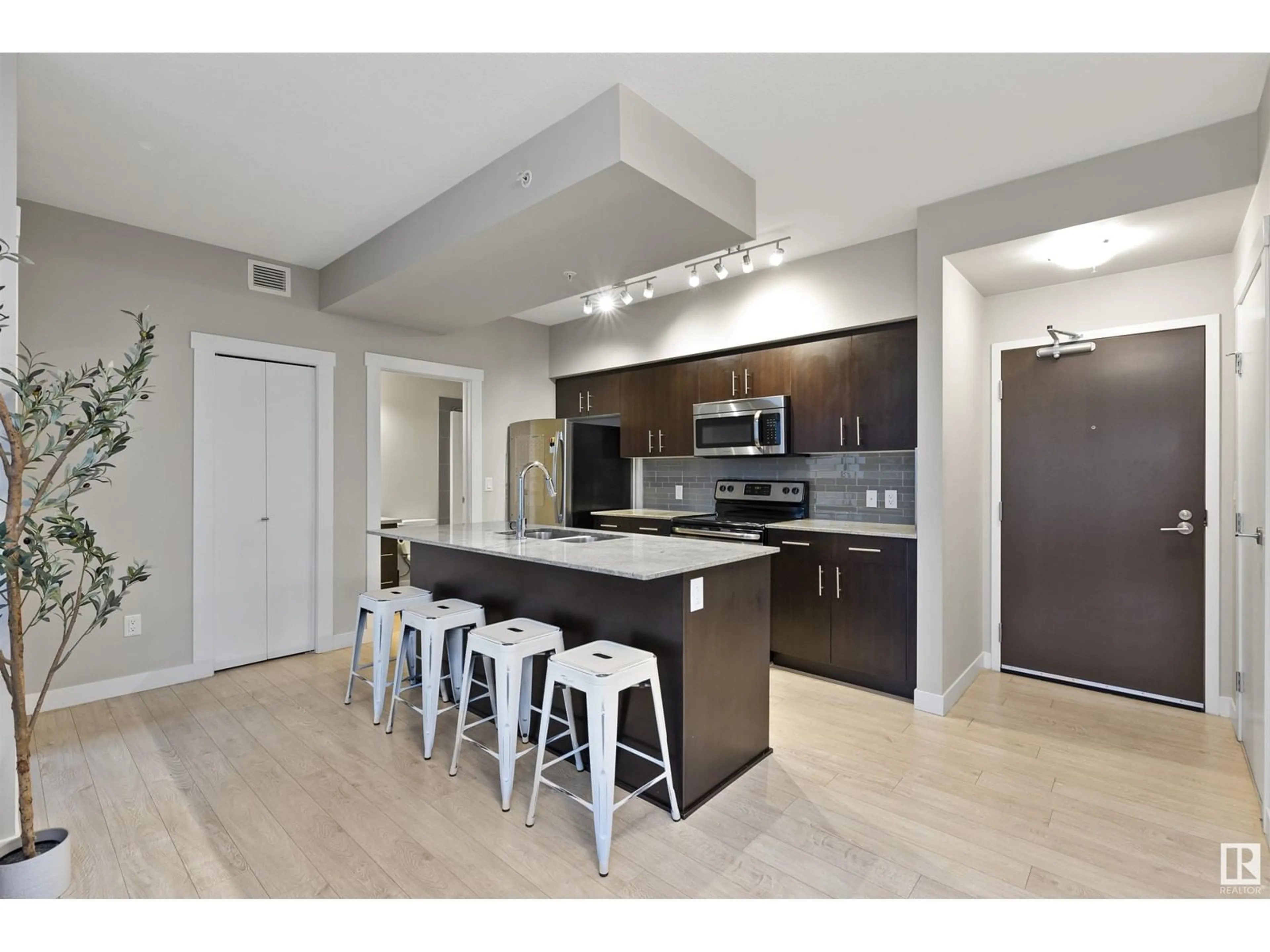 Open concept kitchen, unknown for #905 10226 104 ST NW, Edmonton Alberta T5J1B8