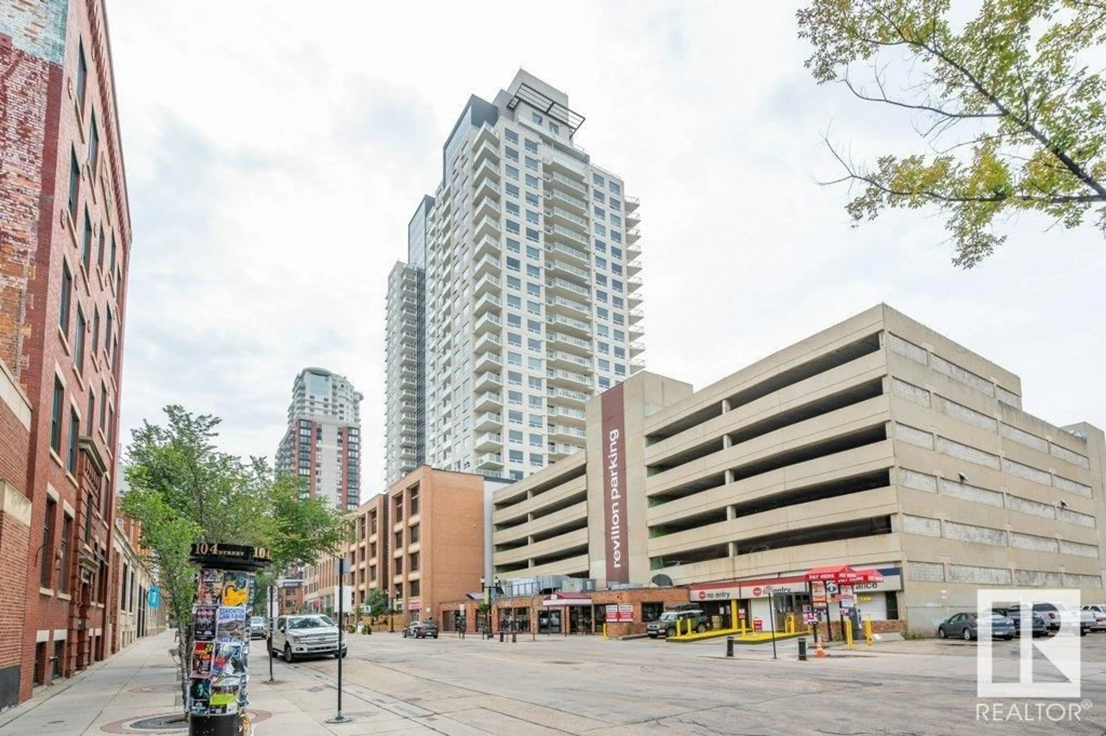Patio, street for 2107 - 10226 104 ST NW, Edmonton Alberta T5J0E9