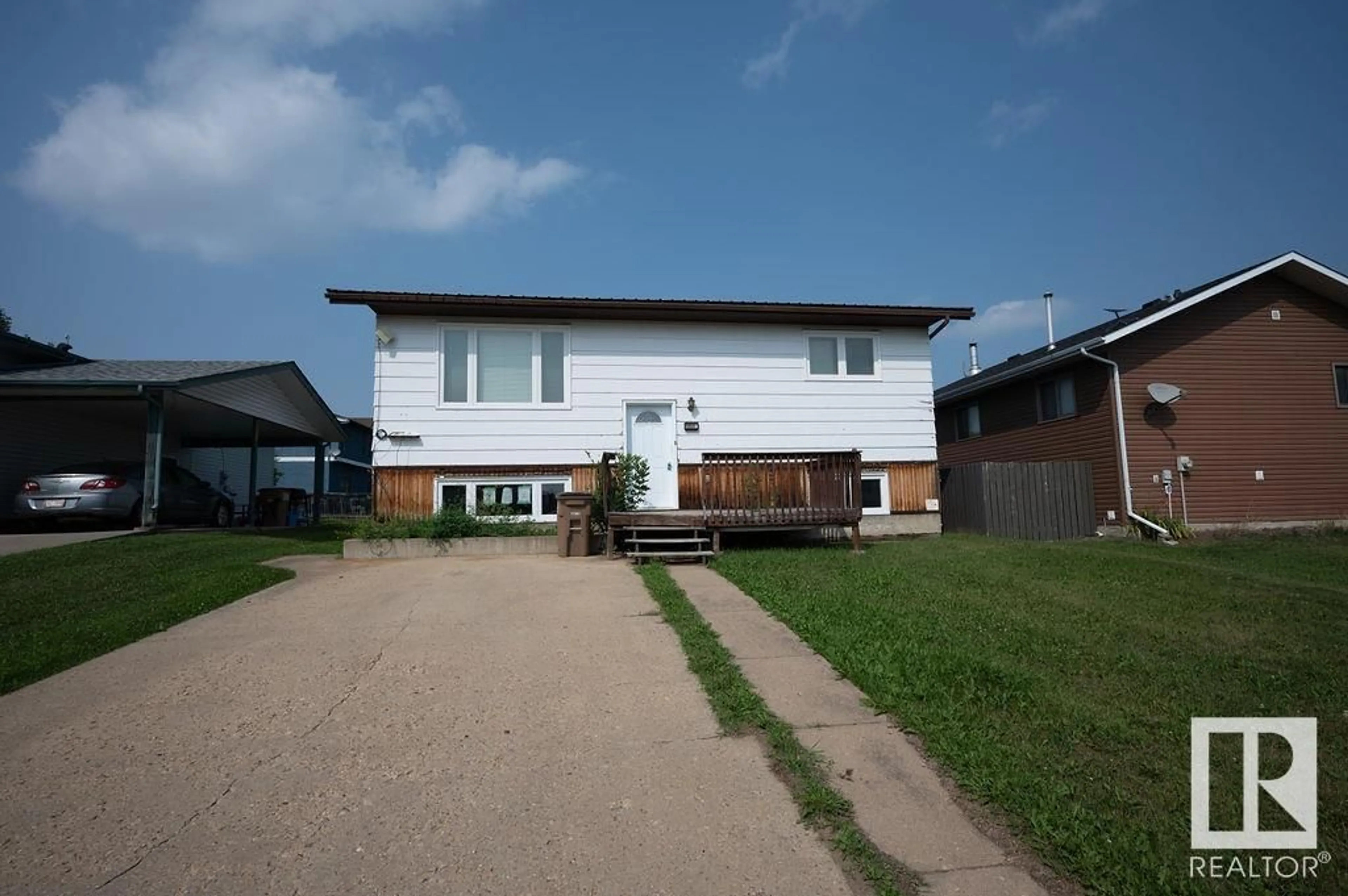 A pic from outside/outdoor area/front of a property/back of a property/a pic from drone, street for 3203 45 AV, Athabasca Town Alberta T9S1P1