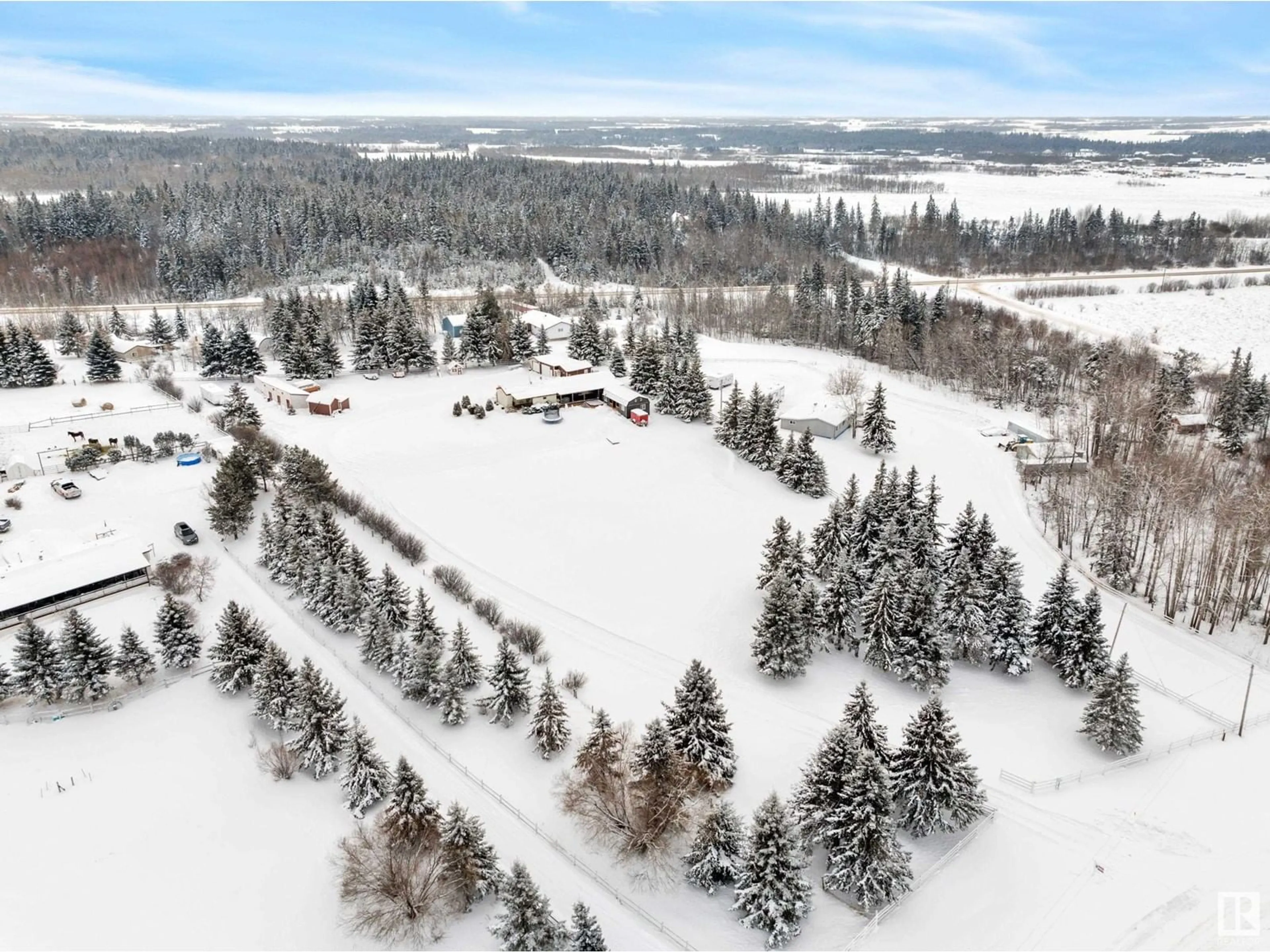 A pic from outside/outdoor area/front of a property/back of a property/a pic from drone, unknown for #5 475013 RGE ROAD 243, Rural Wetaskiwin County Alberta T0C1Z0