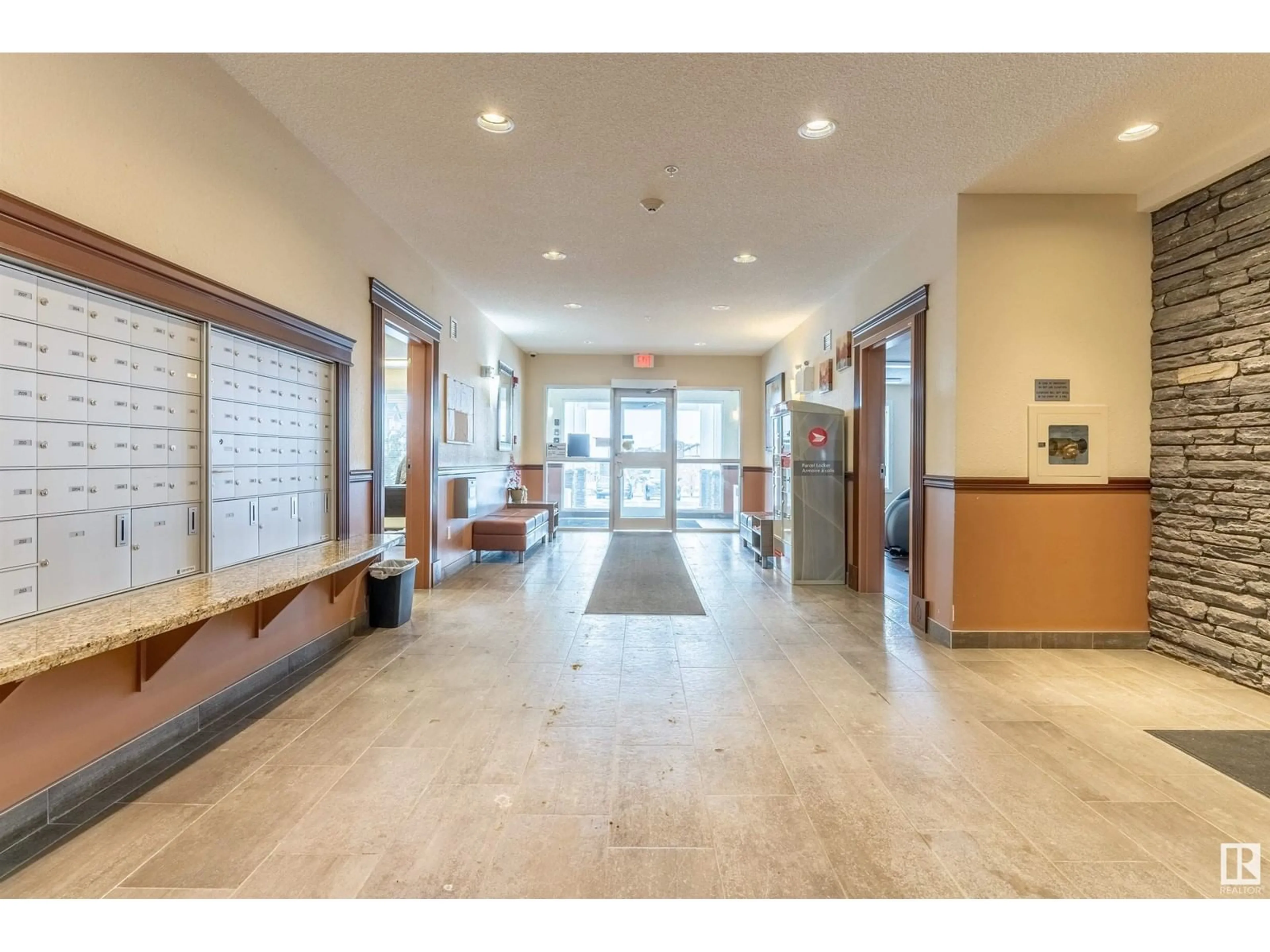 Indoor foyer for #2316 4 AUGUSTINE CR, Sherwood Park Alberta T8H0X8