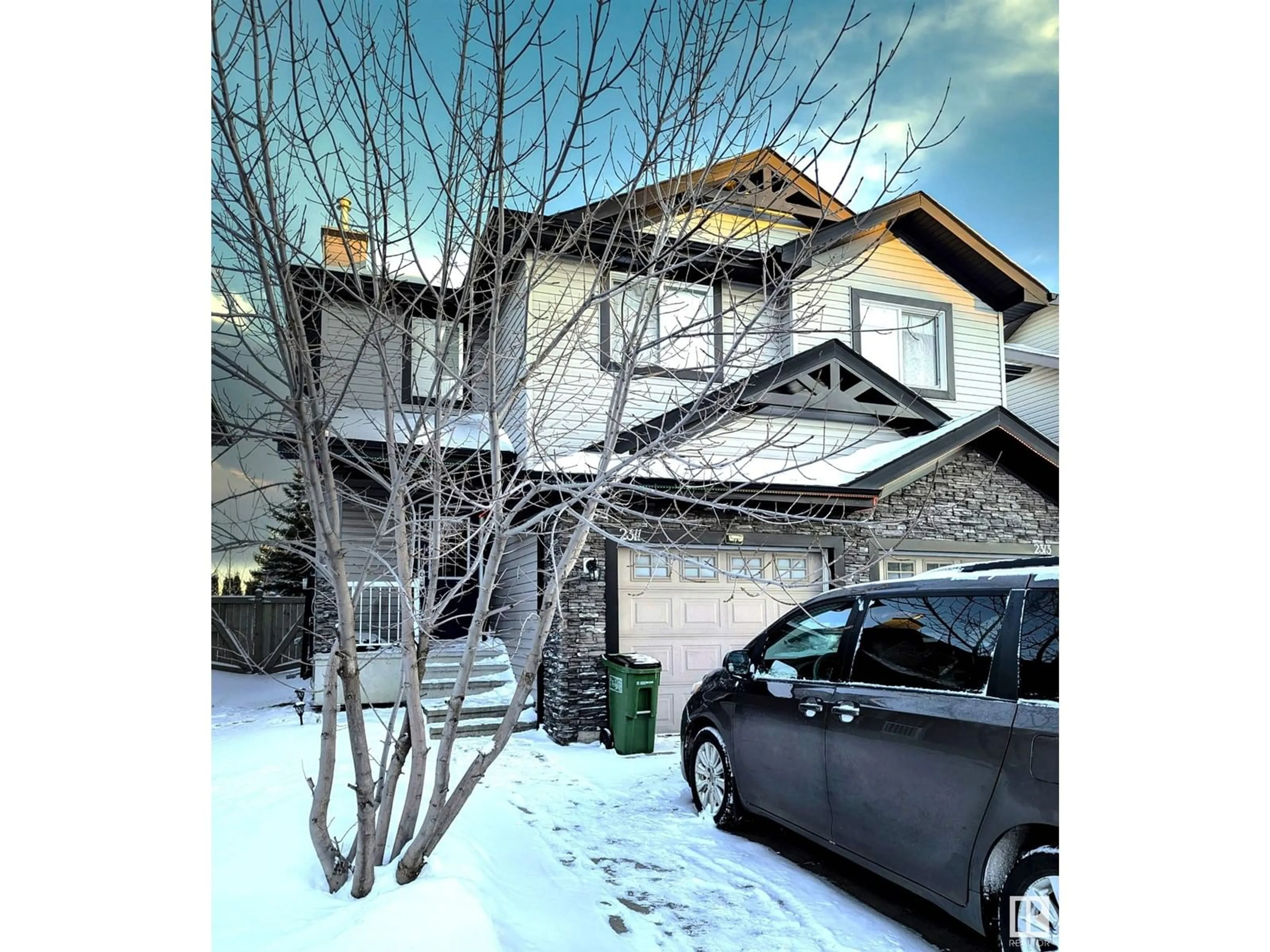 A pic from outside/outdoor area/front of a property/back of a property/a pic from drone, street for 2311 LEMIEUX PL NW, Edmonton Alberta T6R0C2