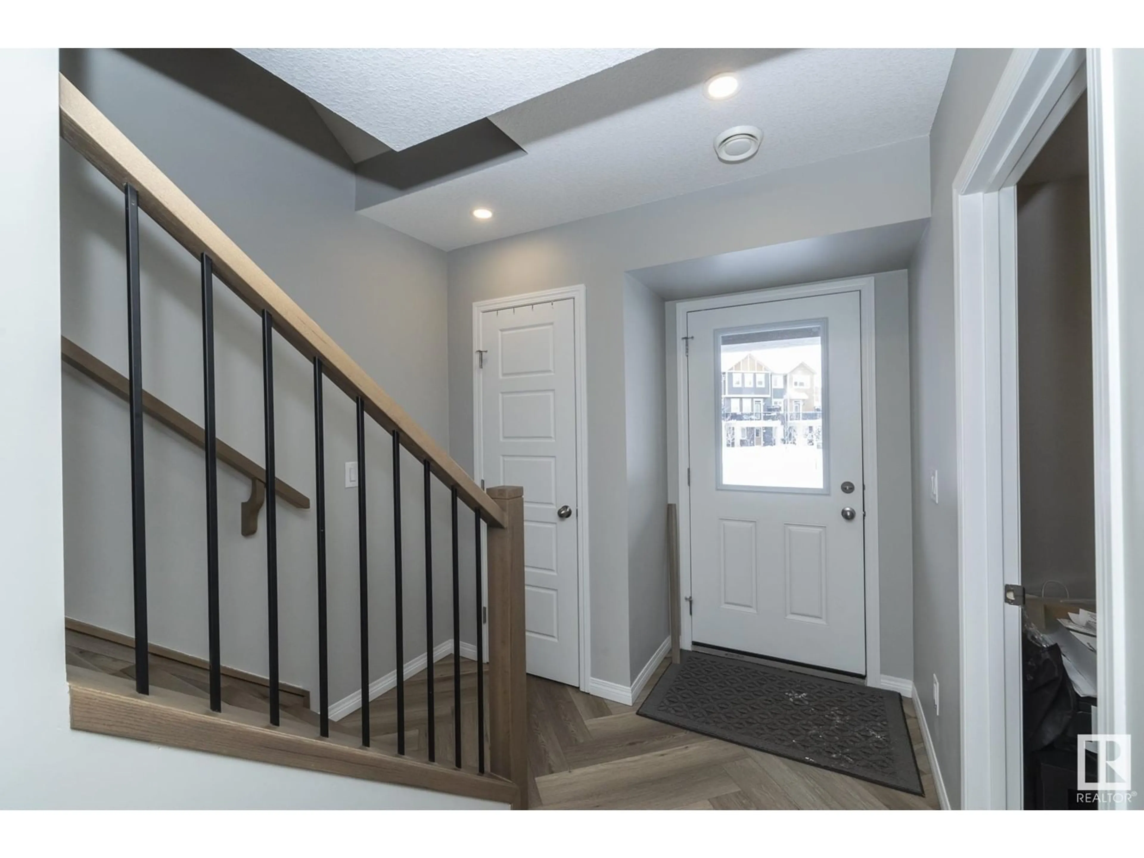 Indoor entryway for #63 2072 Wonnacott WY SW, Edmonton Alberta T6X2V7