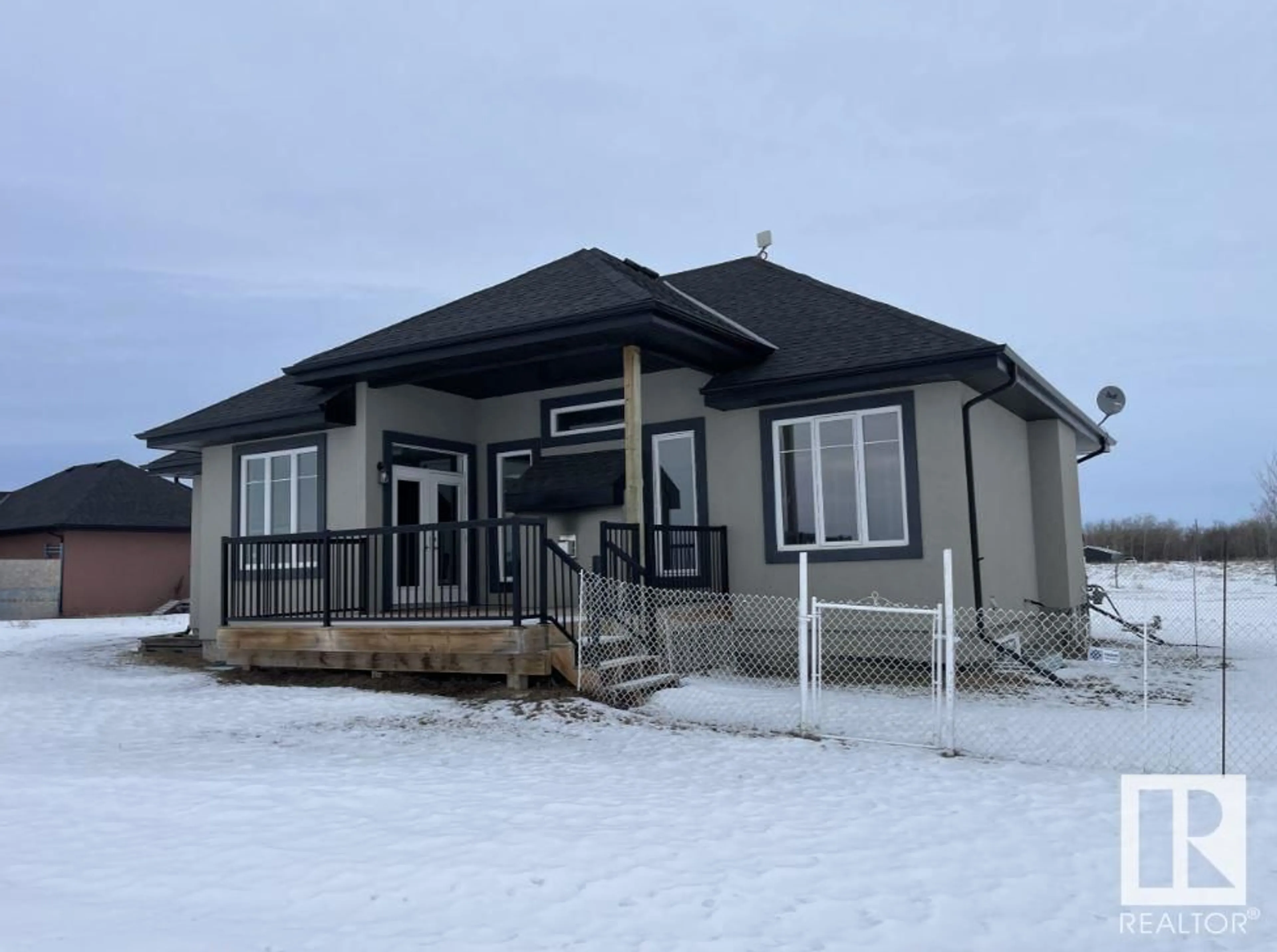 Home with vinyl exterior material, building for #116 26023 TWP ROAD 544, Rural Sturgeon County Alberta T8T0E4