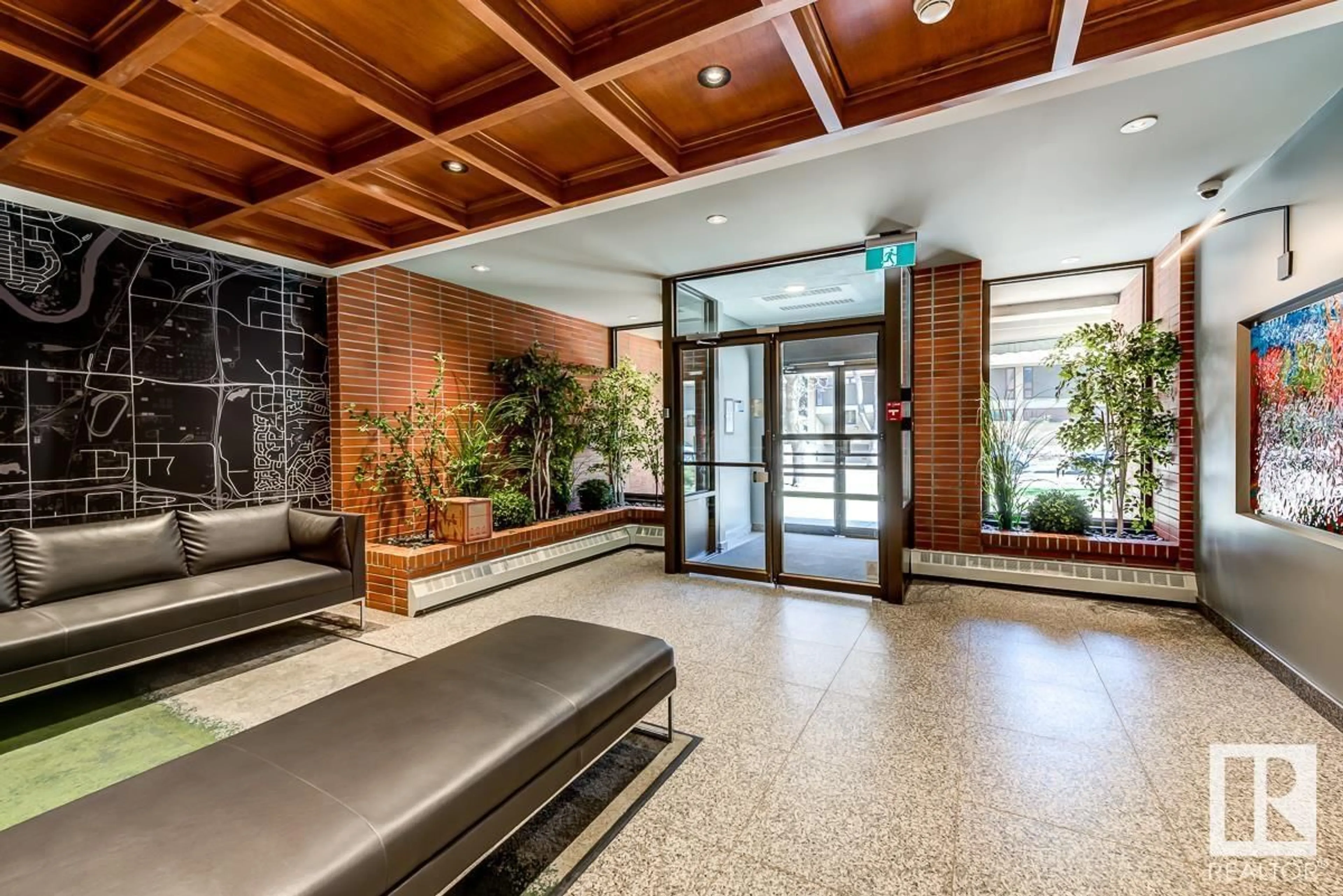 Lobby for #302 9916 113 ST NW, Edmonton Alberta T5K2N3