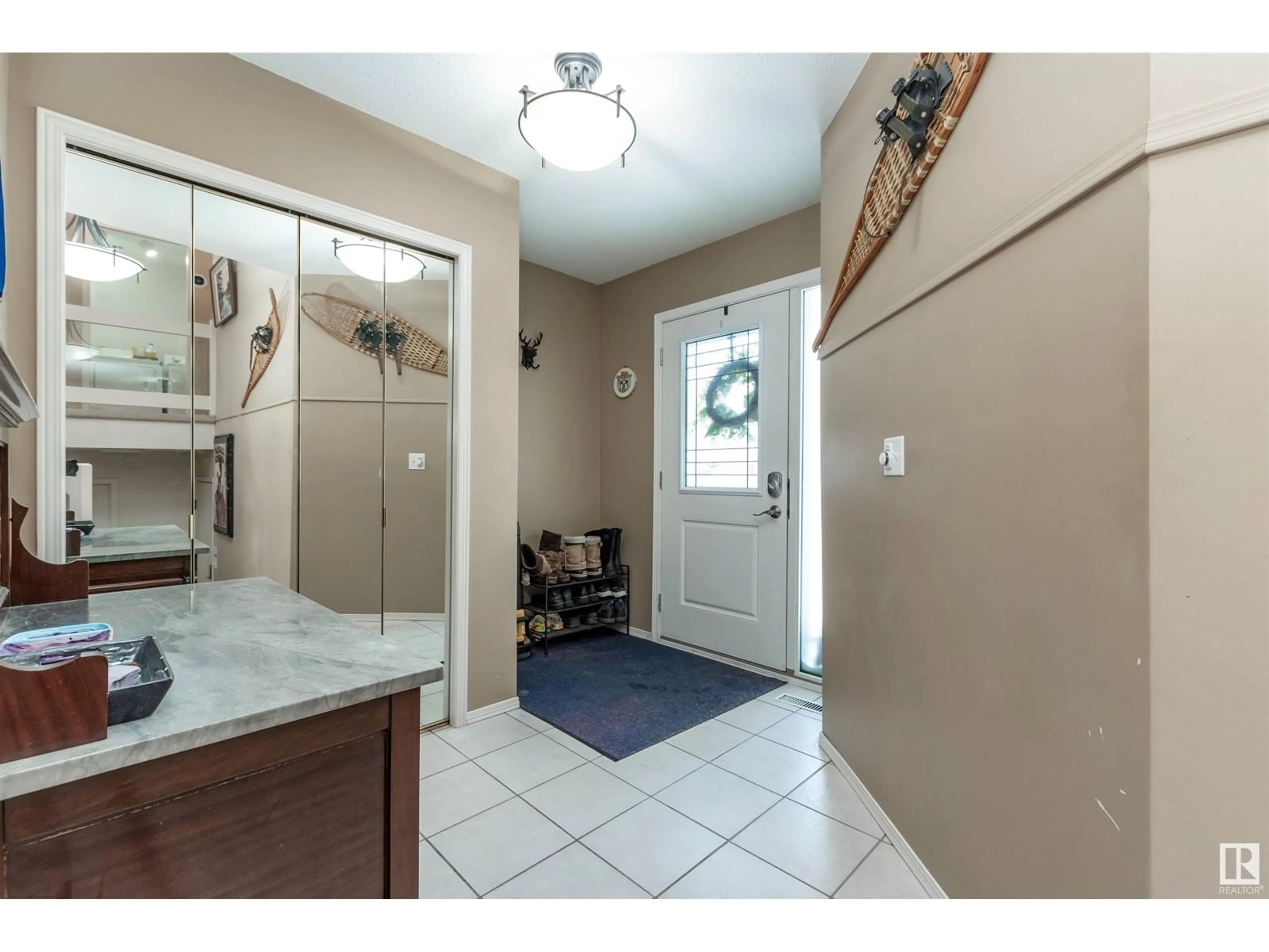 Indoor entryway for #34 1130 FALCONER RD NW, Edmonton Alberta T6J2J6